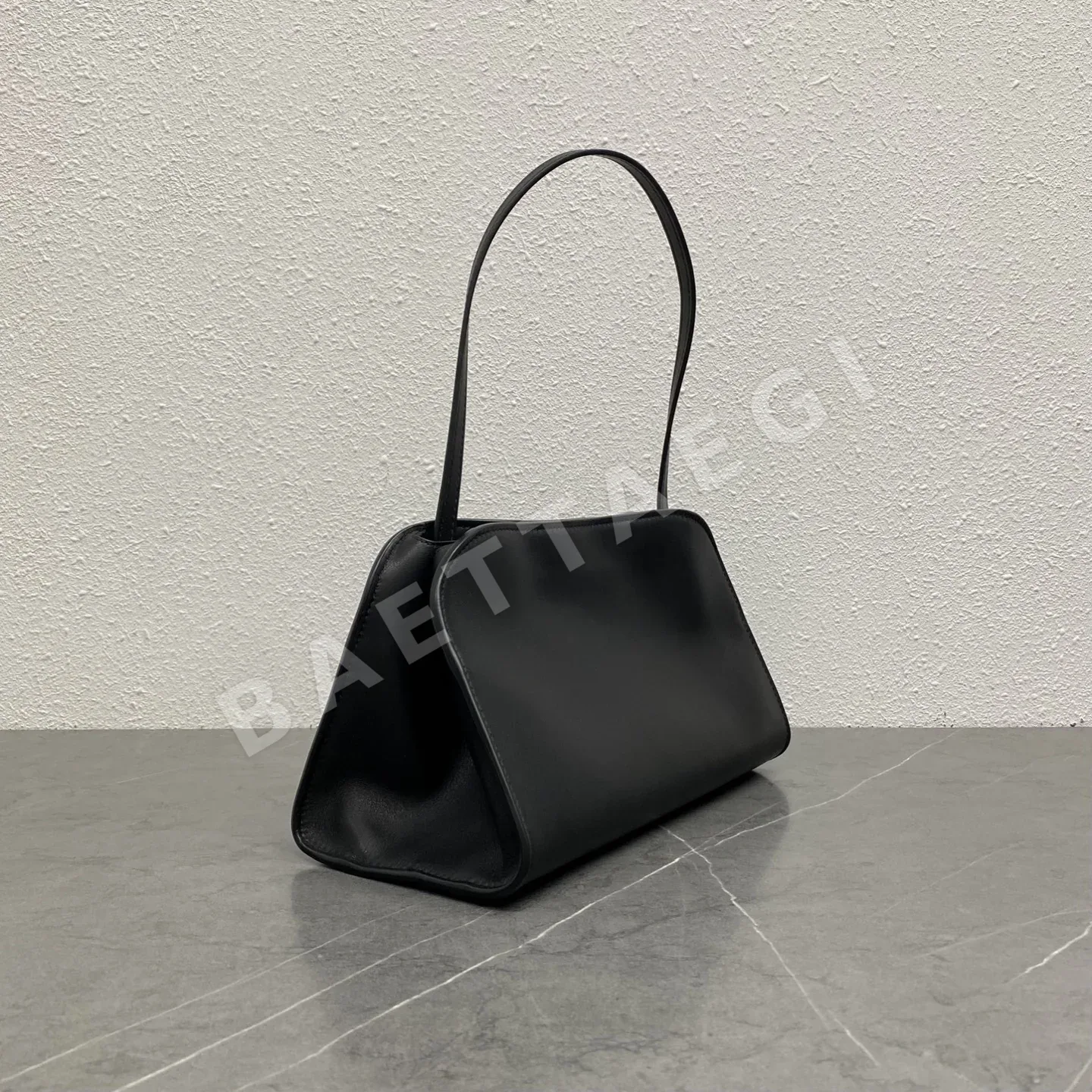 더로우 페기 새들 가죽 클러치백 TR-063 상세 이미지 10