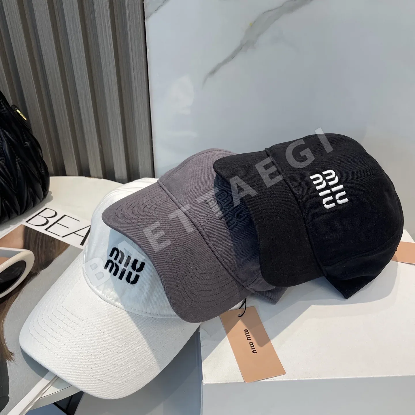 미우미우 코튼 워싱 베이스볼 캡 상세 이미지 9