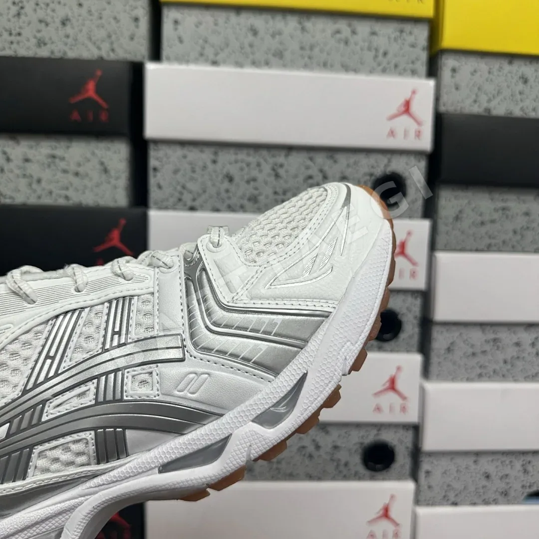 아식스 [ZC] 젤 카야노 14 1203A727-100 200320 Asics Gel-Kayano 14 A.P.C. White Pure 상세 이미지 7