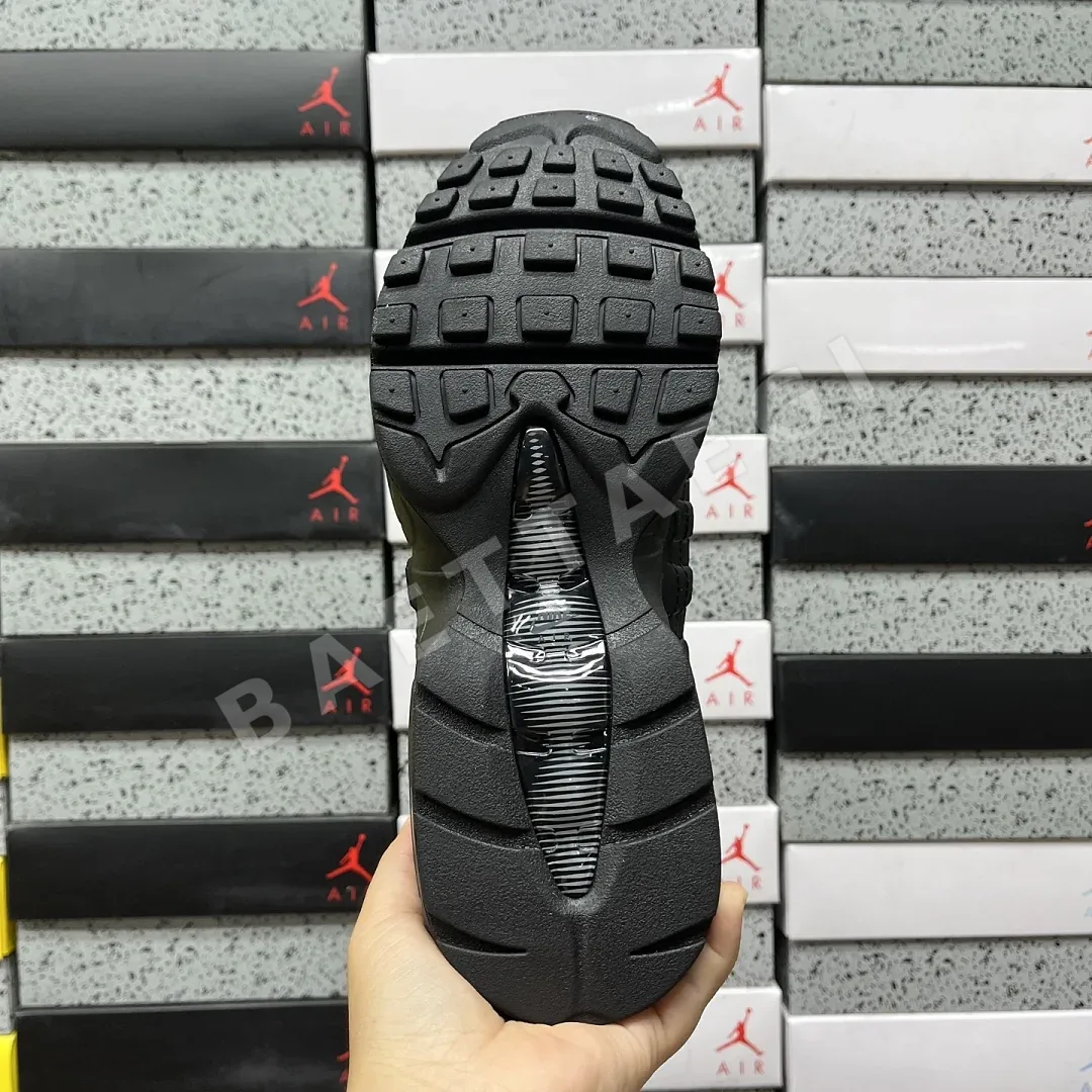 나이키 [WE] 에어 맥스 95 OG HM8755-001 201552 Nike Air Max 95 OG Big Bubble Black 상세 이미지 7