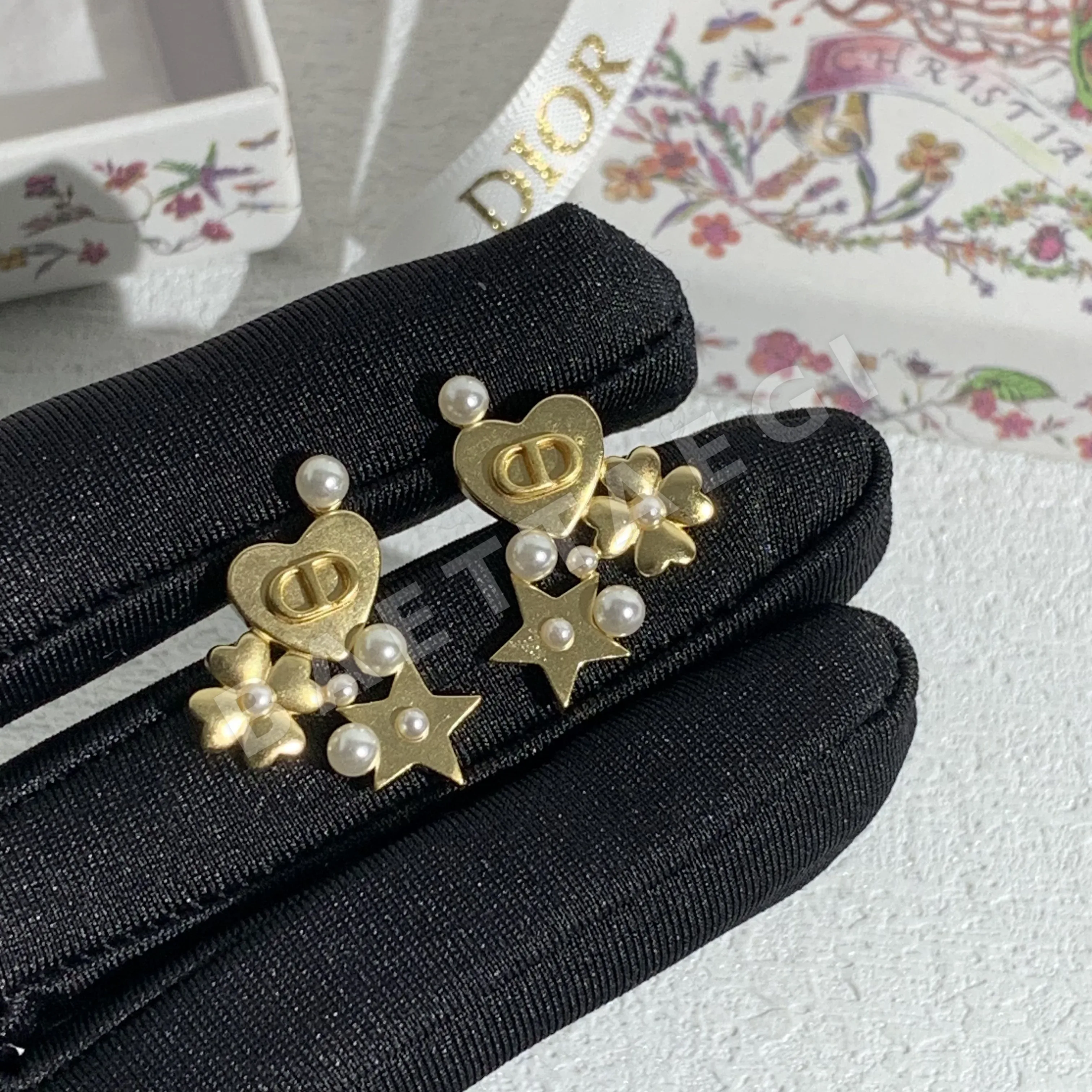 디올 귀걸이 60407 Dior Earrings 상세 이미지 11