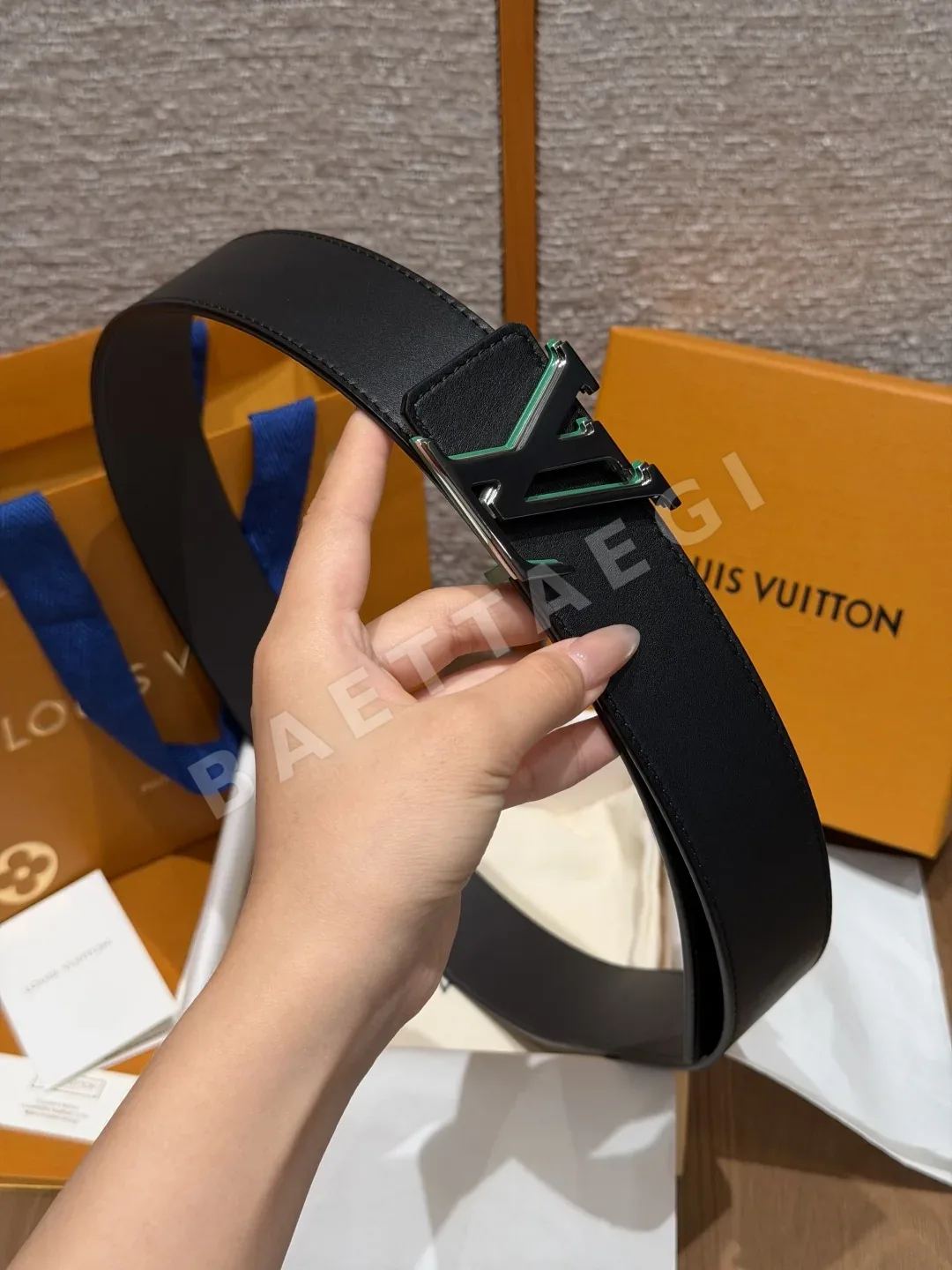 루이비통 옵틱 40mm 리버시블 가죽 벨트 상세 이미지 3