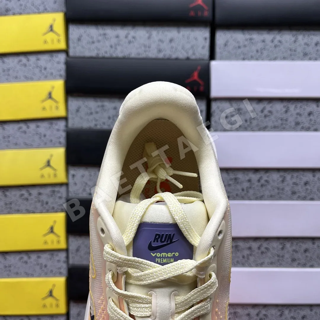 나이키 [CG] 프리미엄 HQ2050-701 201985 Nike Premium Alabaster 상세 이미지 4