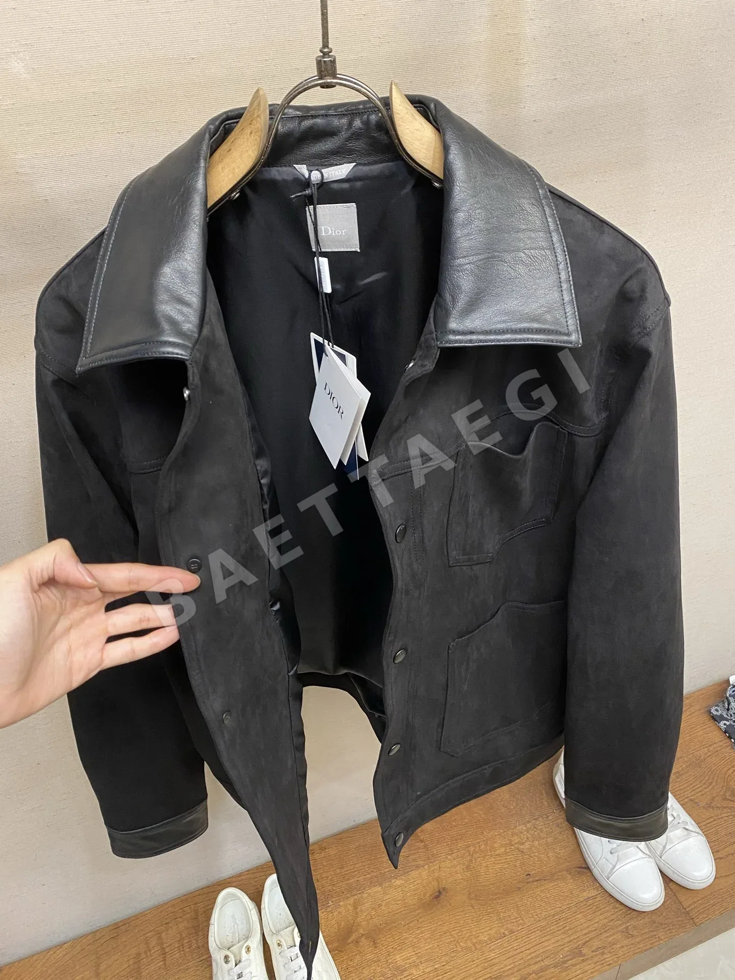 디올 스웨이드 패치워크 가죽 카라 자켓 상세 이미지 9