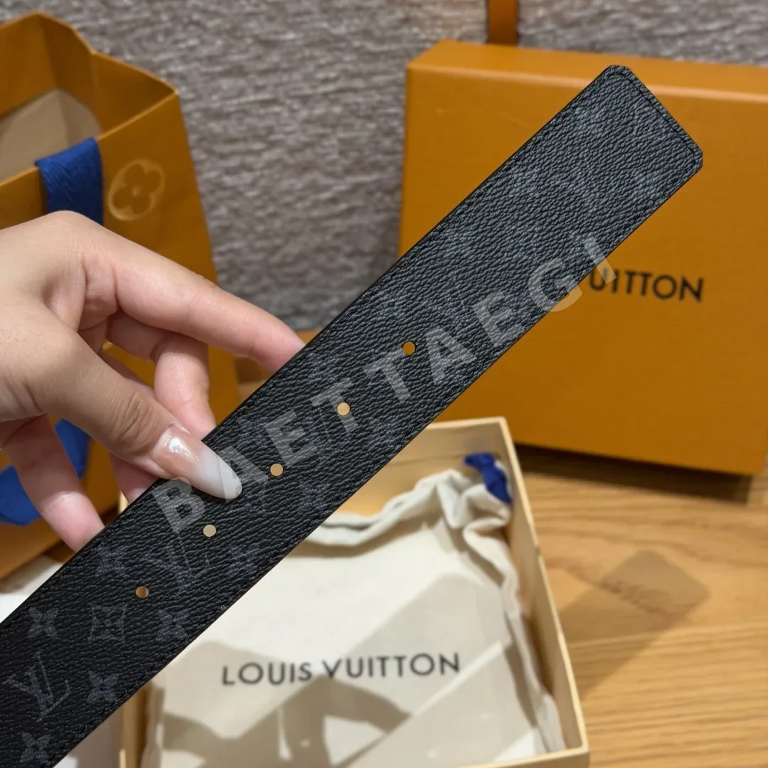 루이비통 이니셜 40mm 리버시블 벨트 상세 이미지 8