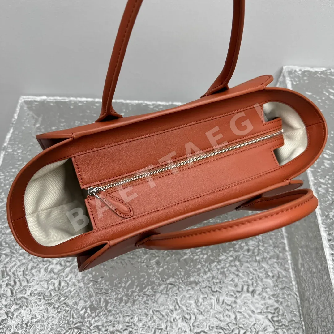더로우 마를로 소형 토트 가방 상세 이미지 7