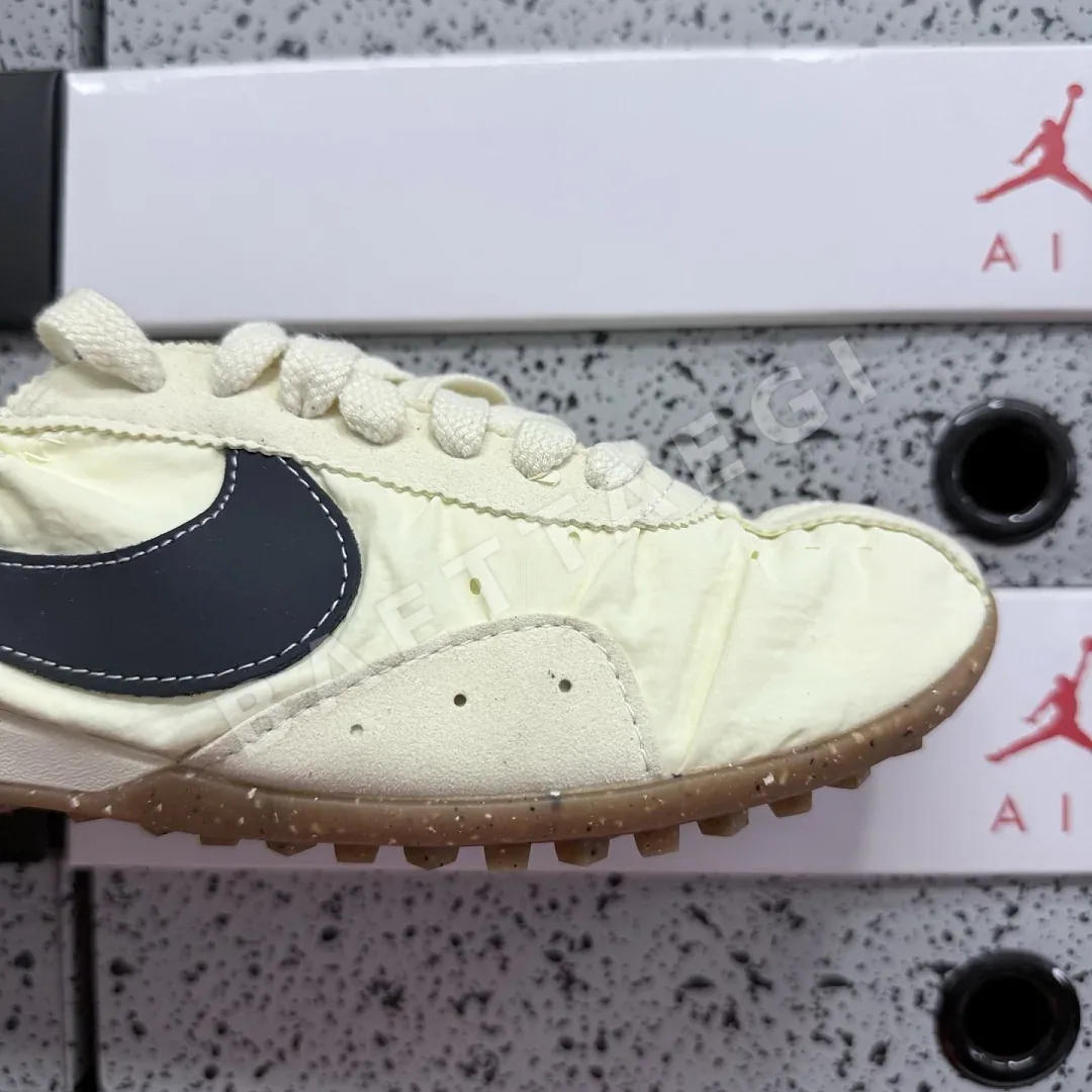 나이키 [GOD] HV8547-700 201598 Nike Moon Shoe SP Jacquemus Alabaster 상세 이미지 10