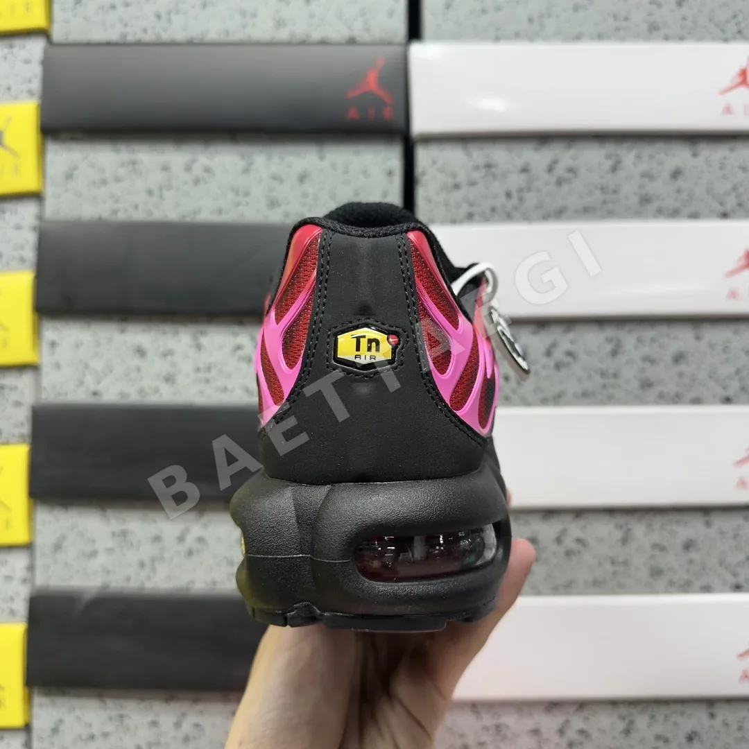 나이키 [TK] 에어 맥스 플러스 DA1472-600 201976 Nike Air Max Plus Supreme University Red 상세 이미지 8