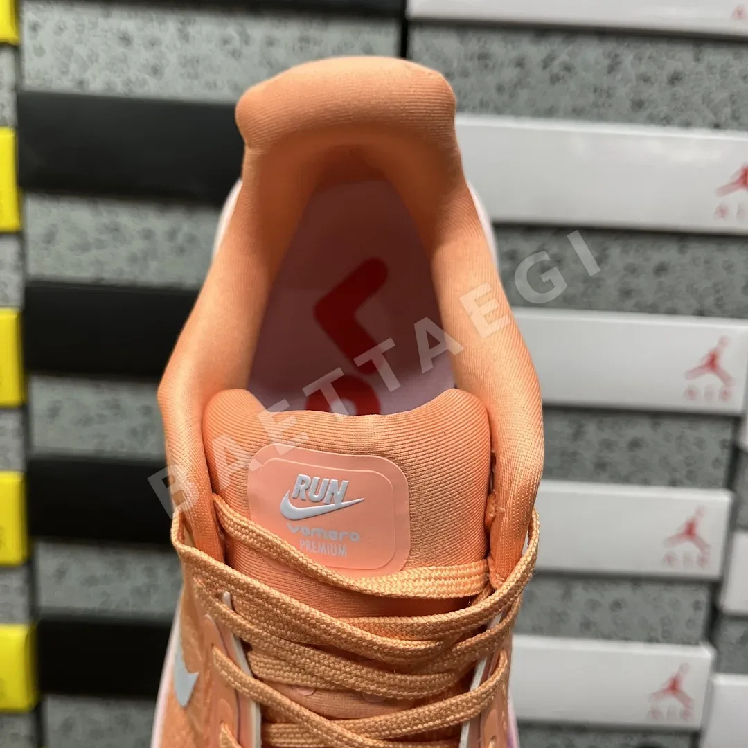 나이키 [5A] 보메로 프리미엄 HM5973-801 201694 Nike Vomero Premium Tangerine Tint Pink Foam 상세 이미지 3