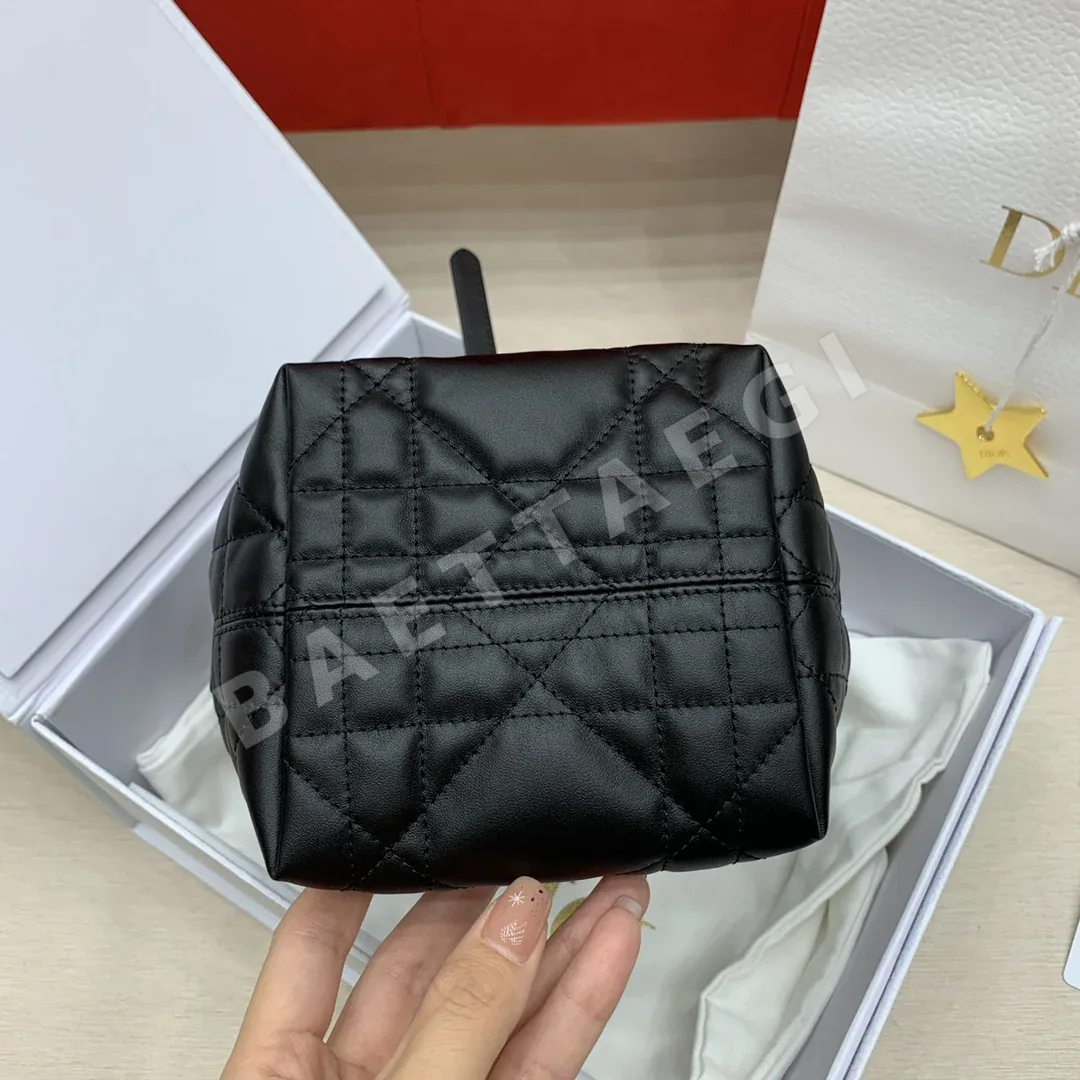 디올 뚜주흐 버티컬 미니 블랙 가죽 가방 상세 이미지 5