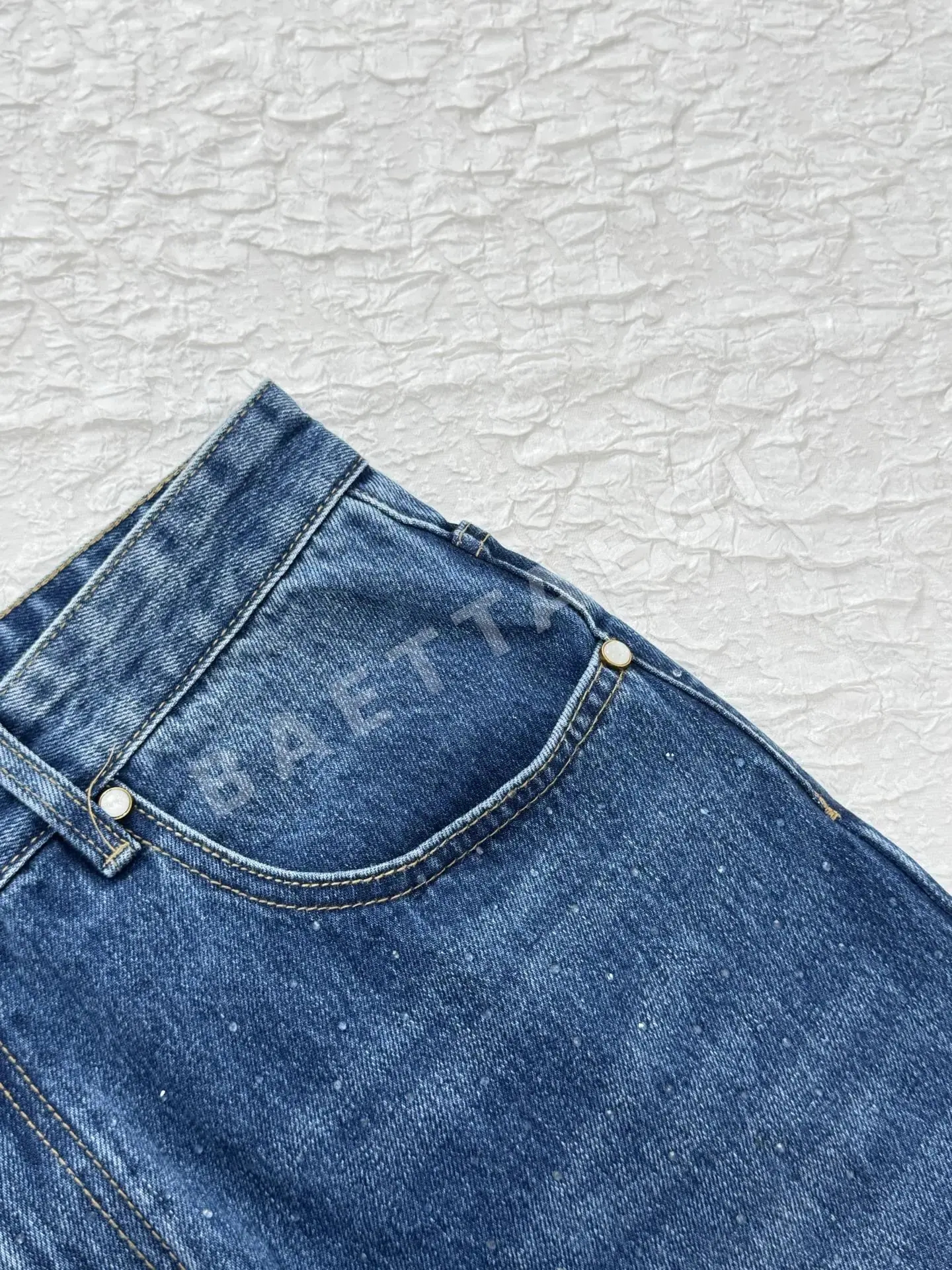 루이비통 라인스톤 장식 데님 여성 바지 상세 이미지 7