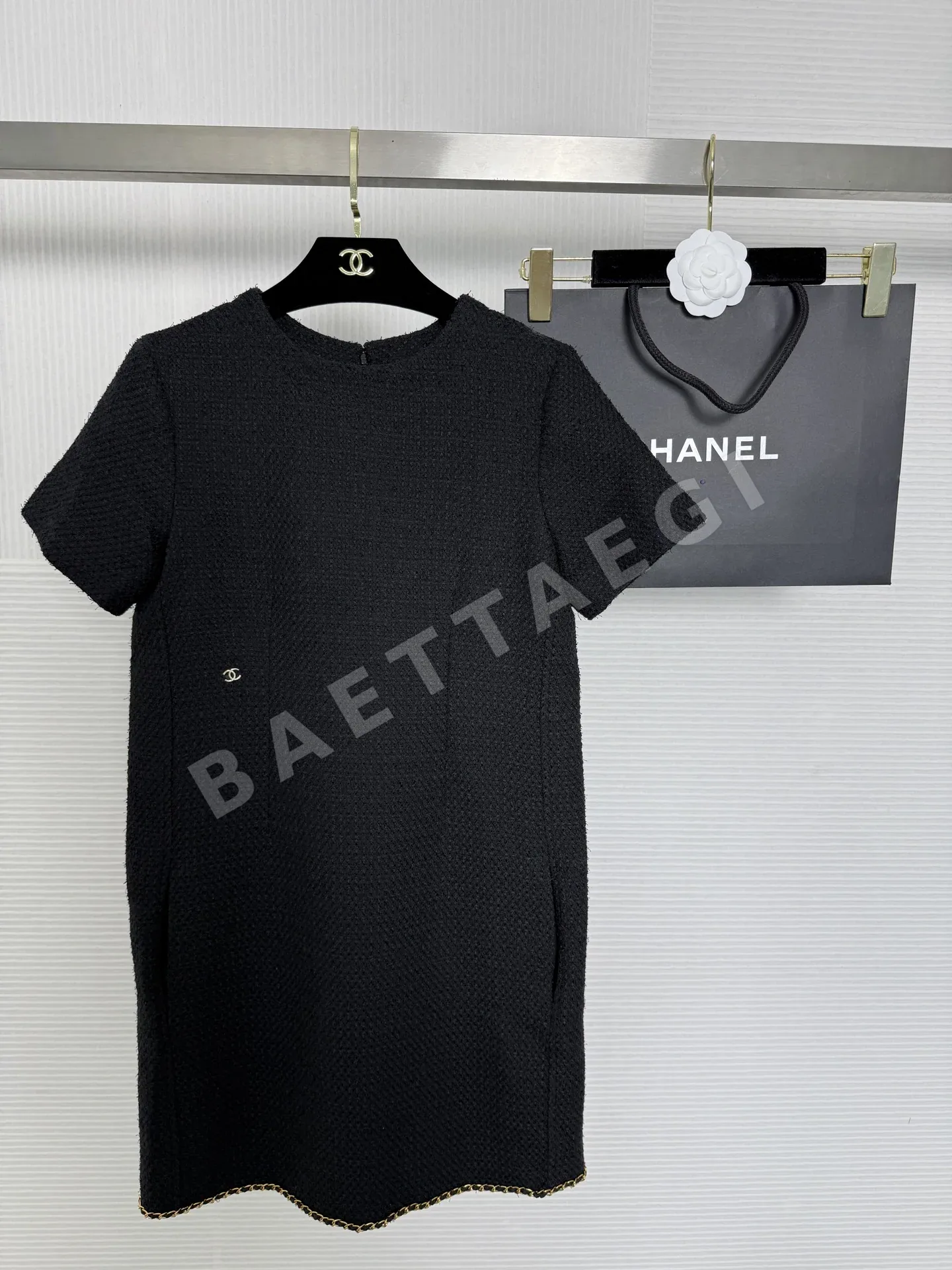 샤넬 라운드넥 반팔 원피스 212598