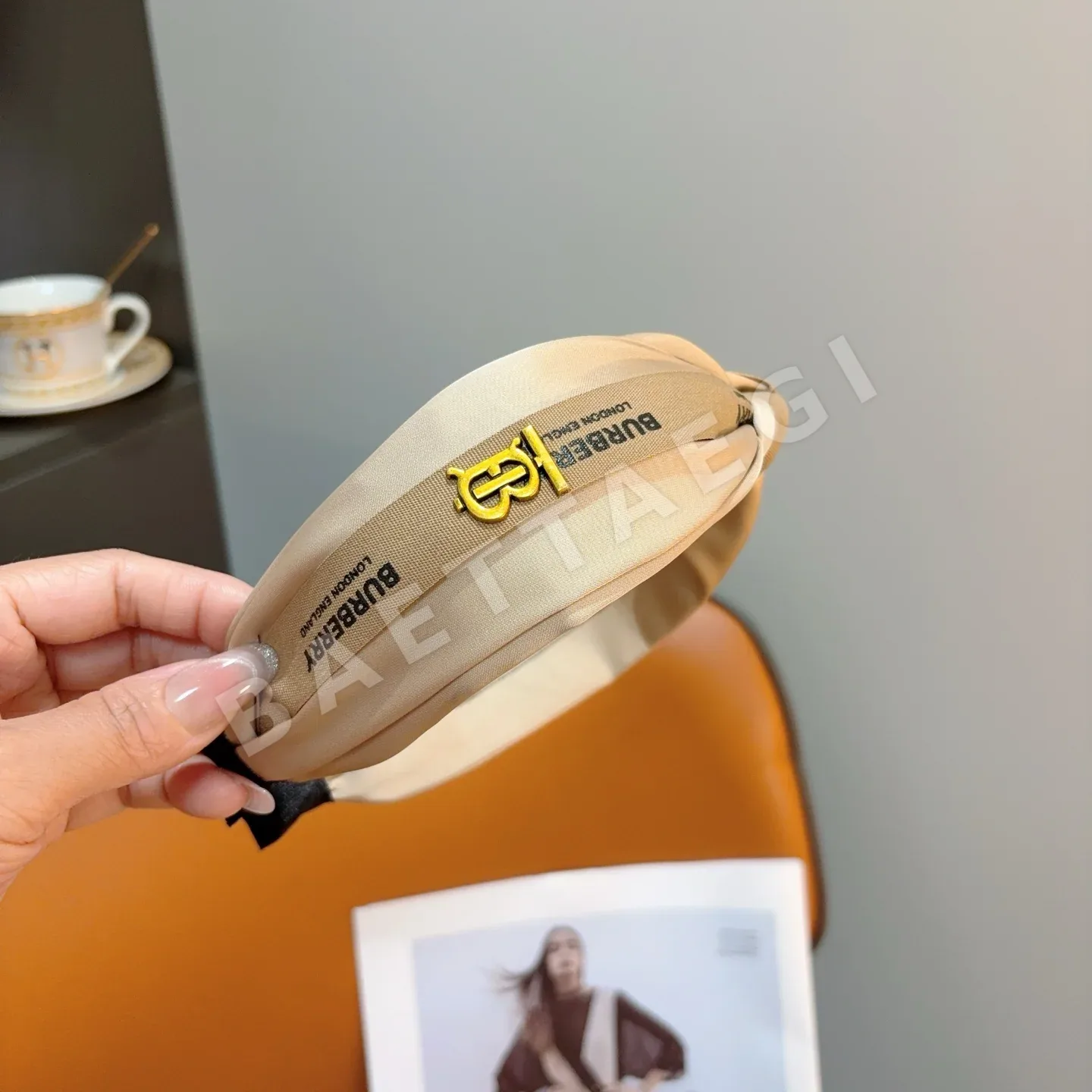 버버리 와이드 헤어밴드 상세 이미지 4