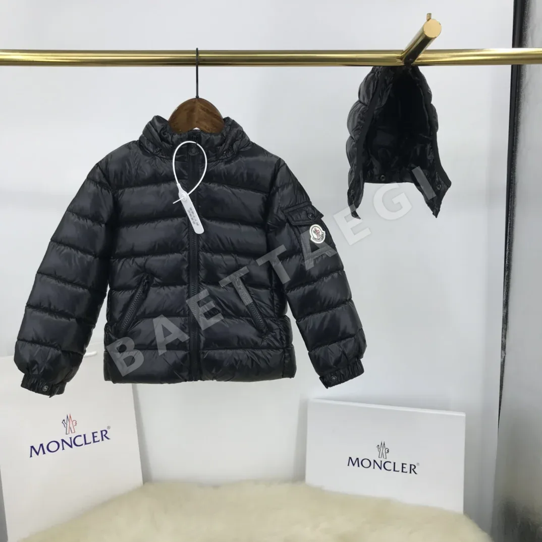 몽클레르 키즈 두툼한 다운 자켓 상세 이미지 3