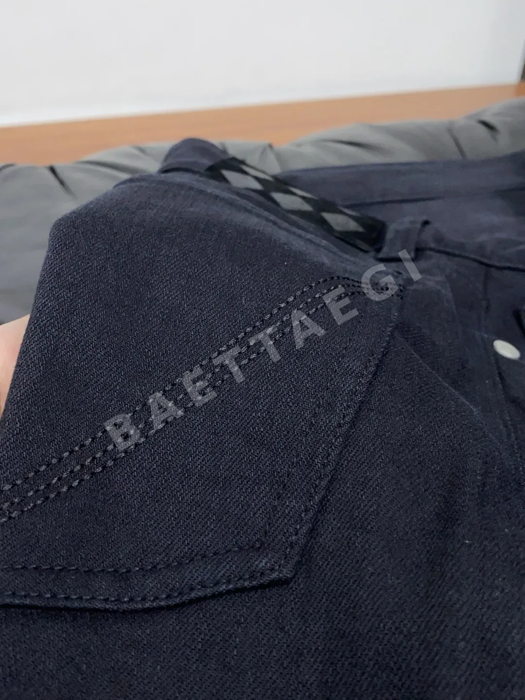 보테가베네타 블랙 스트레이트핏 남성 바지 상세 이미지 5