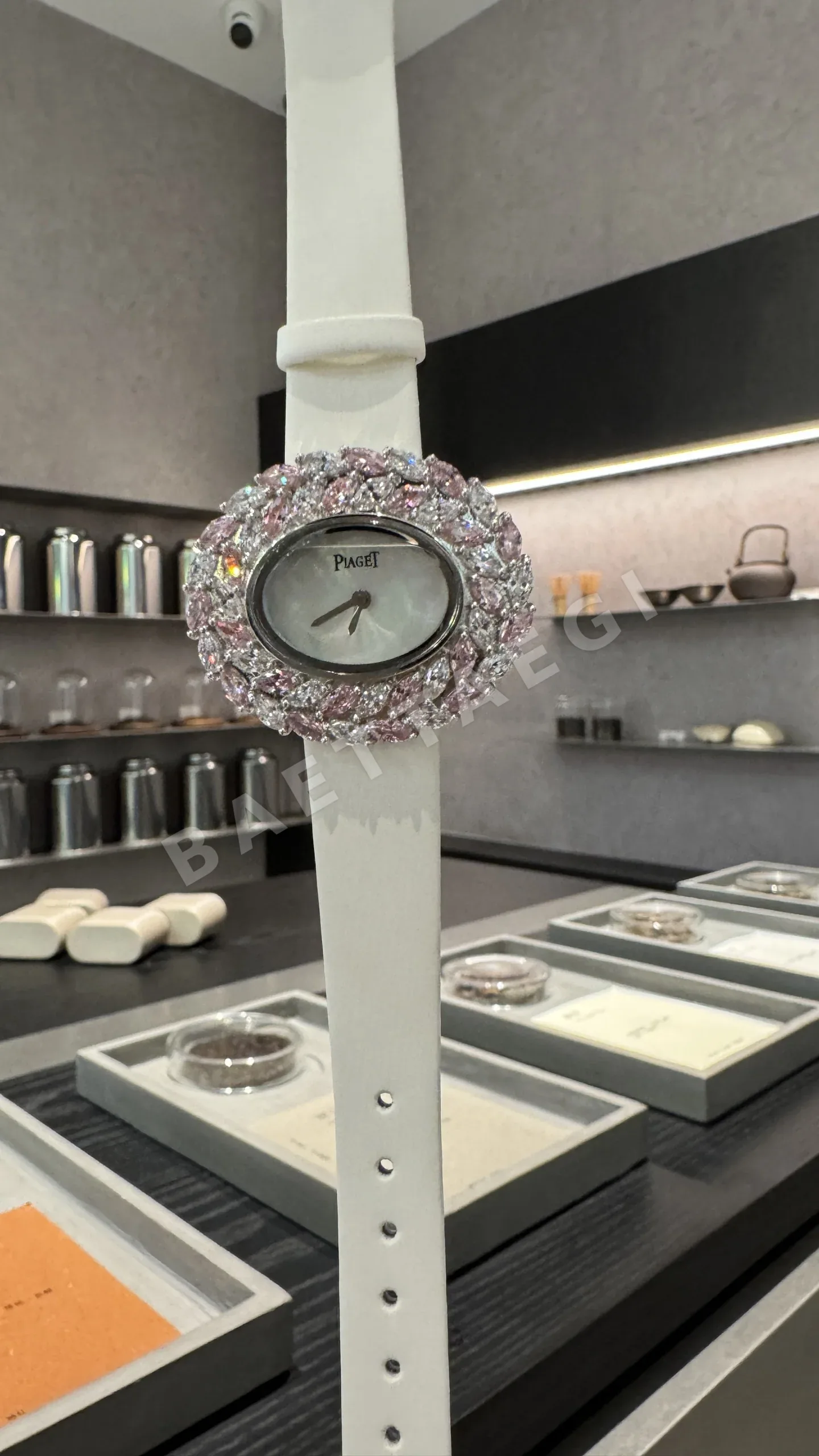 피아제 하이주얼리 18K 골드 마퀴즈 다이아 여성 시계 레플리카 45394 Piaget