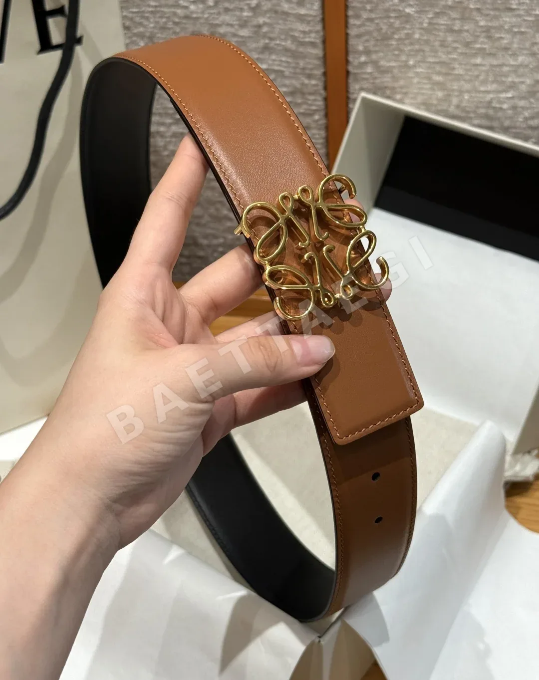 로에베 아나그램 양면 가죽 벨트 상세 이미지 4