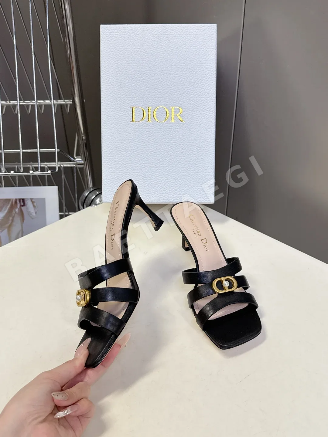 디올 신발 8798 상세 이미지 4