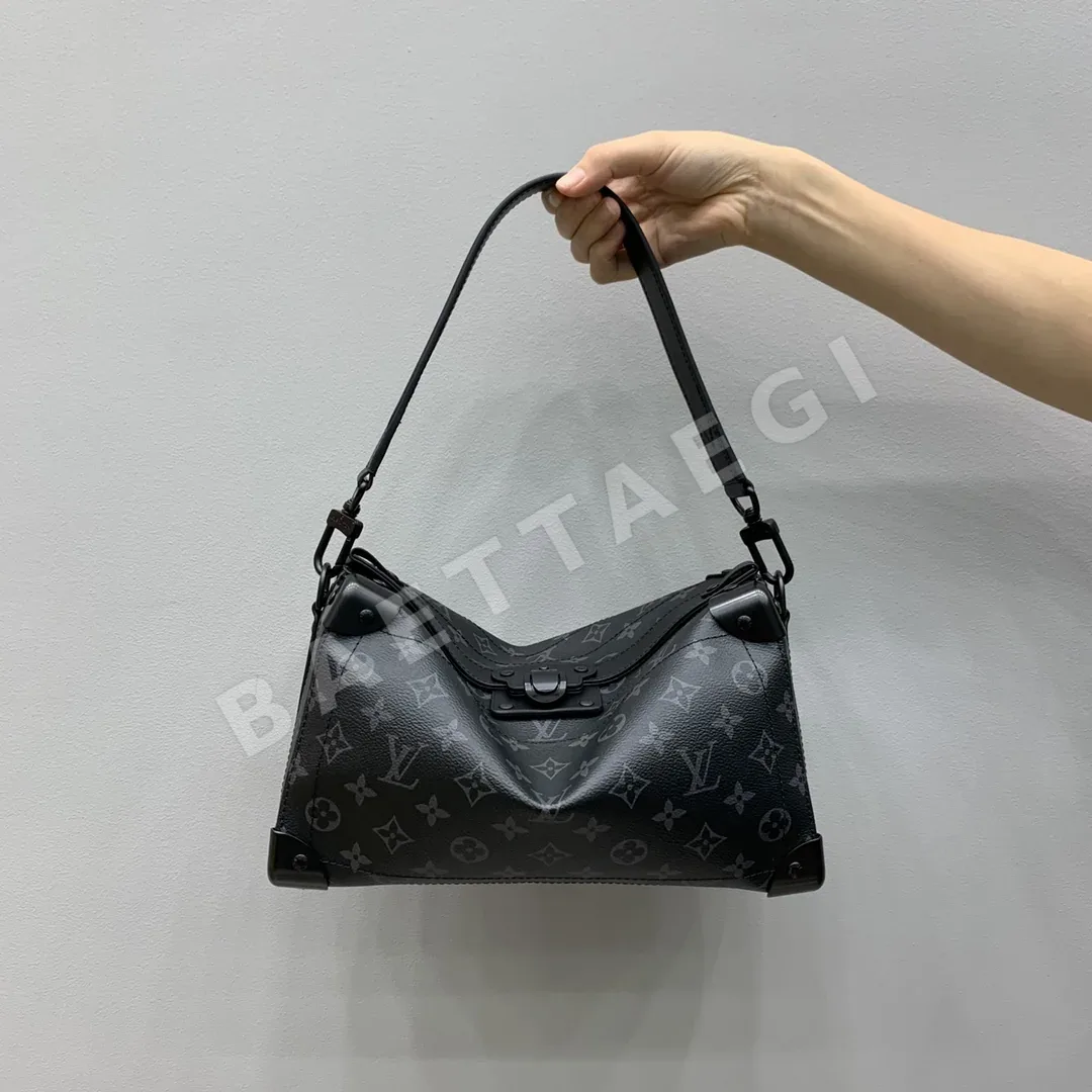루이비통 남성용 가로형 소프트박스 가방 M11744
