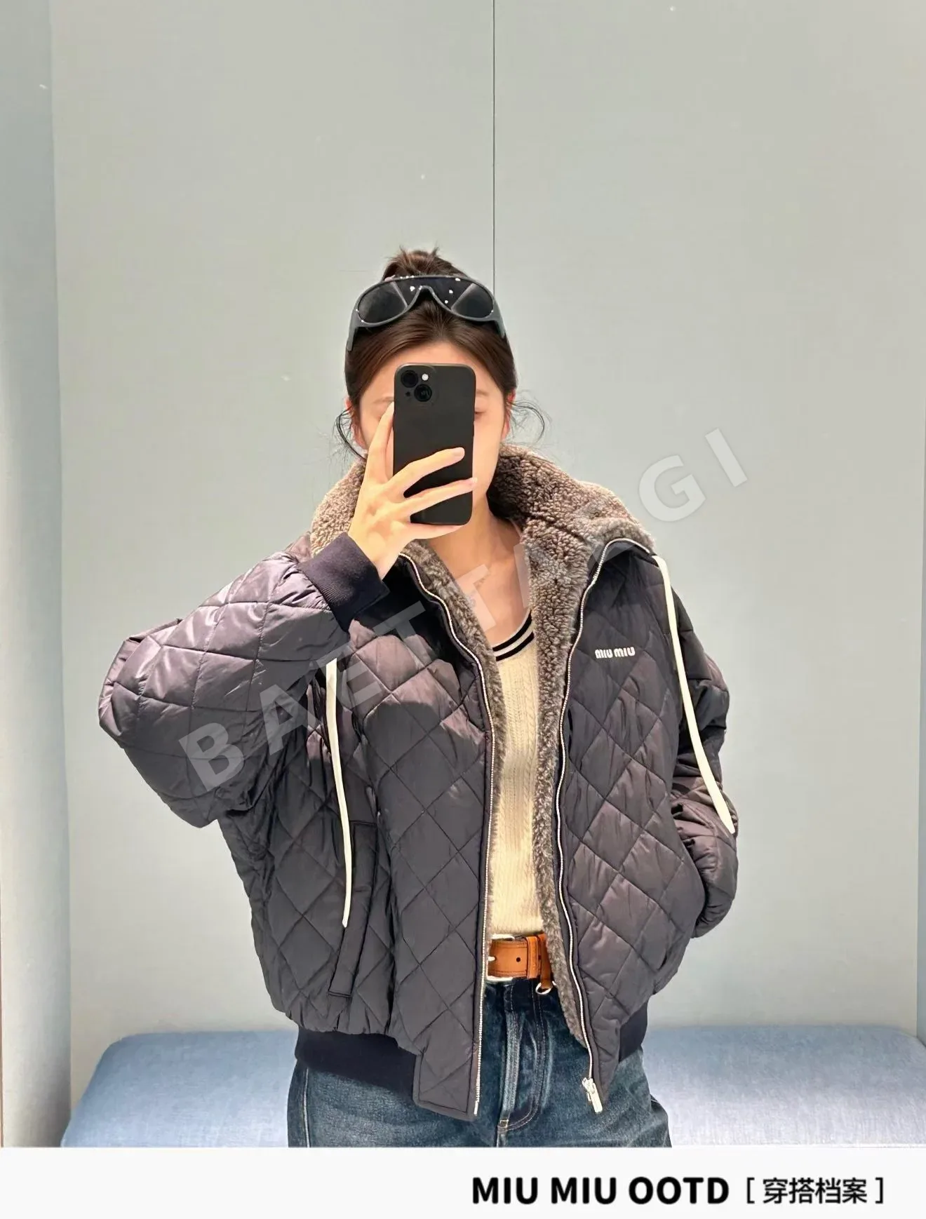 미우미우 다이아몬드 패턴 램 울 카라 자켓 상세 이미지 2