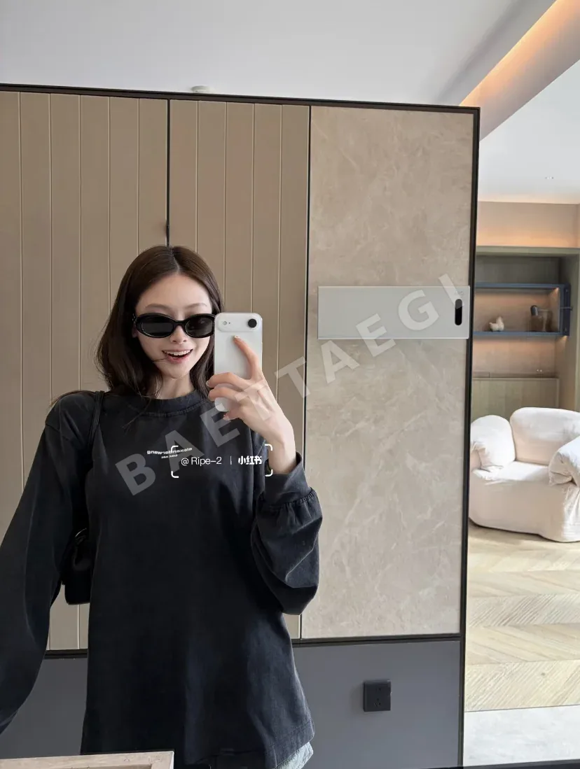 알렉산더왕 스몰로고 3D 프린트 남성 긴팔 티셔츠 상세 이미지 18