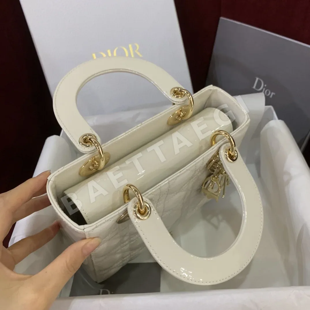 디올 레디 카나주 페이턴트 가죽 미니 핸드백 상세 이미지 6