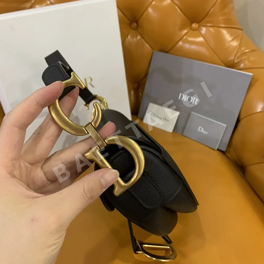 디올 새들백 가방 상세 이미지 3