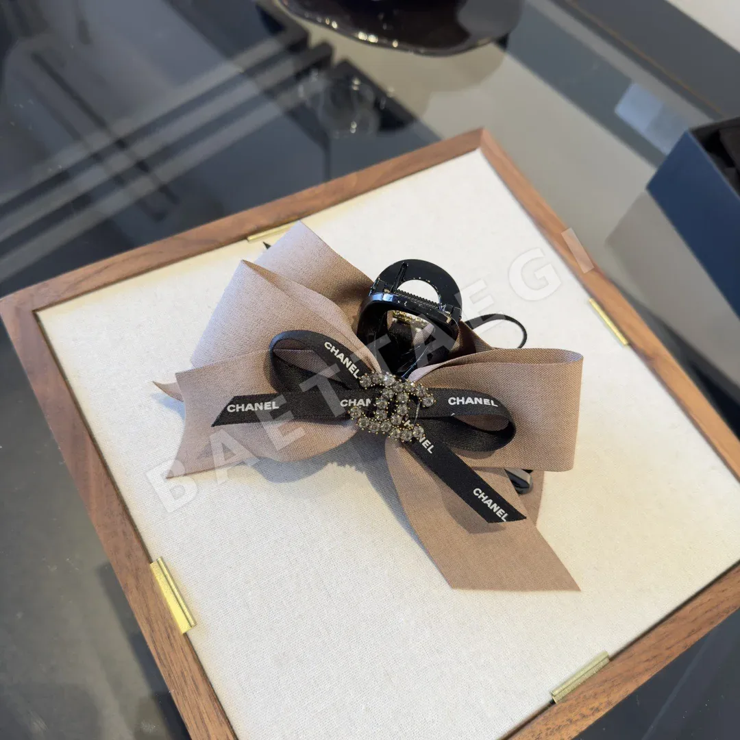 샤넬 헤어클립 악세사리 182620