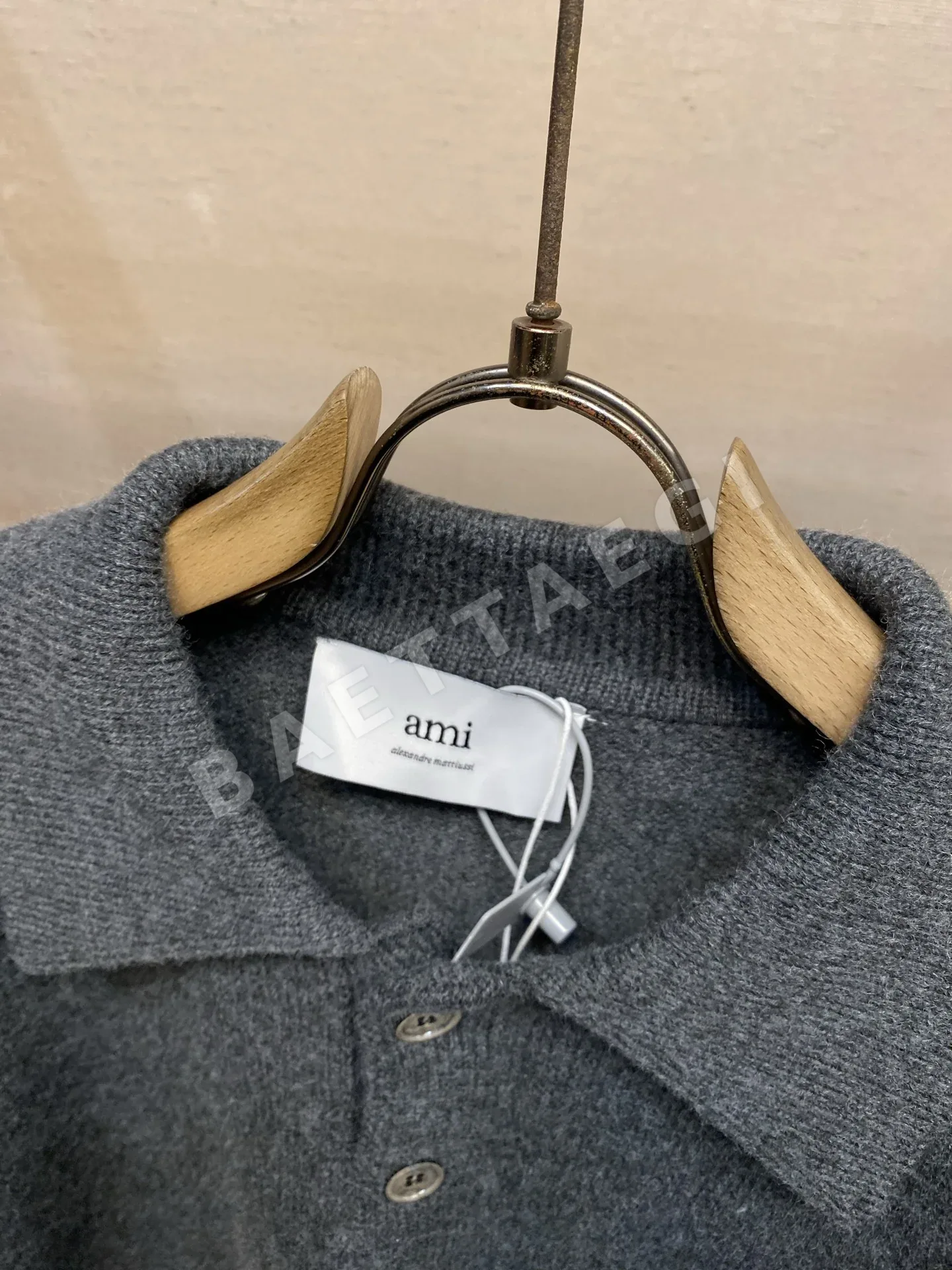아미 울 하트 로고 니트맨풀오버 26FW 상세 이미지 4