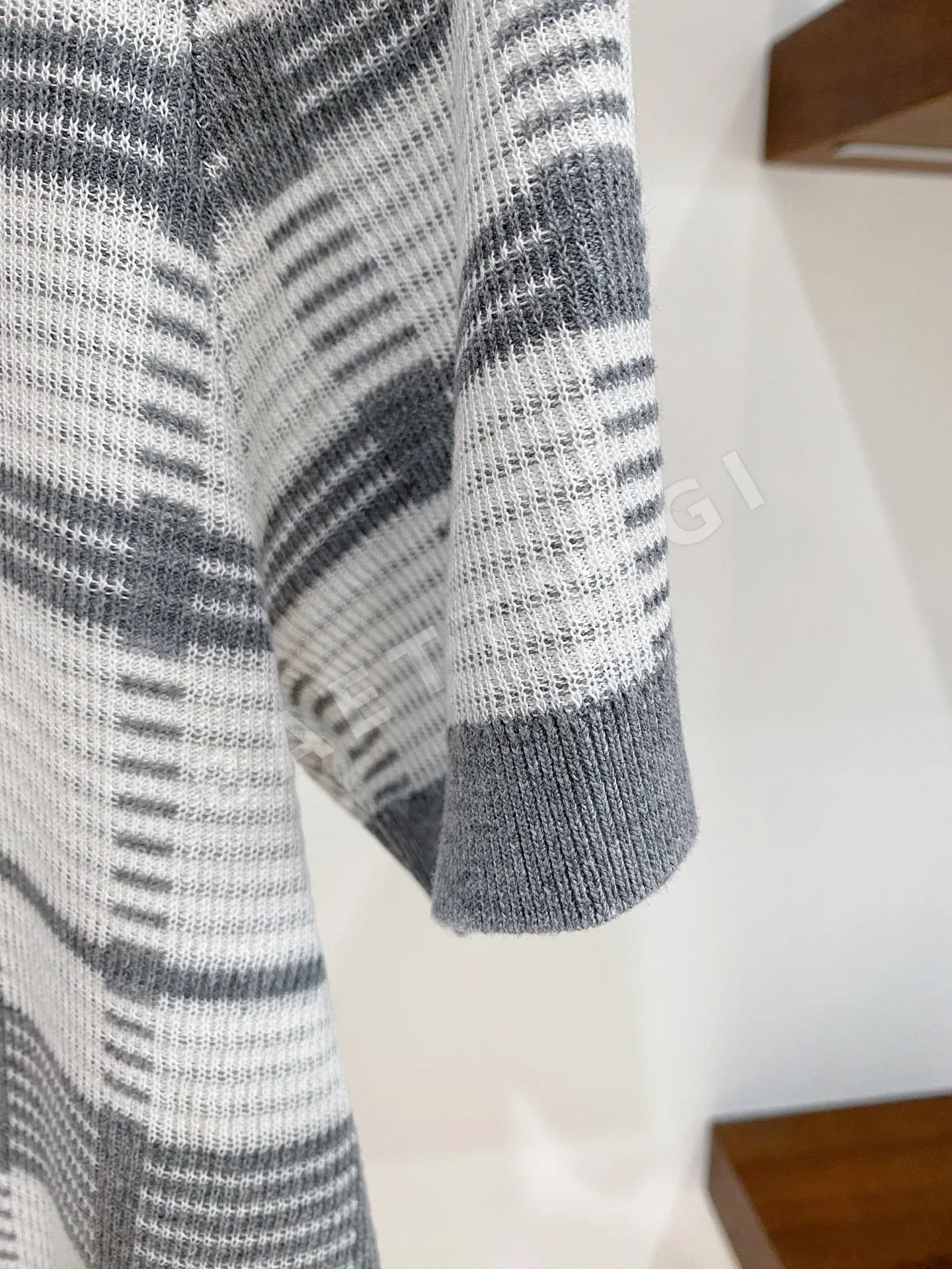 로로피아나 남성 린넨 혼방 반팔 티셔츠 상세 이미지 7