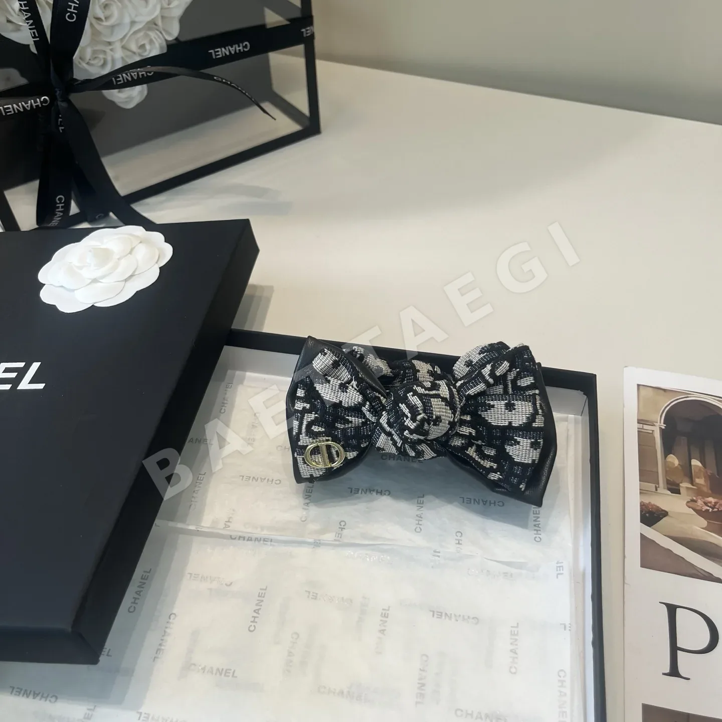 디올 CD 바나나 헤어클립 상세 이미지 7