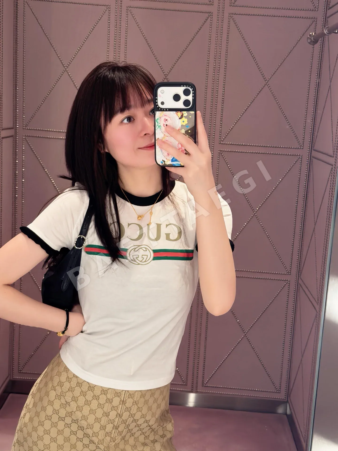 구찌 여성 프린트 프릴 크루넥 반팔 티셔츠 레플리카 상세 이미지 8