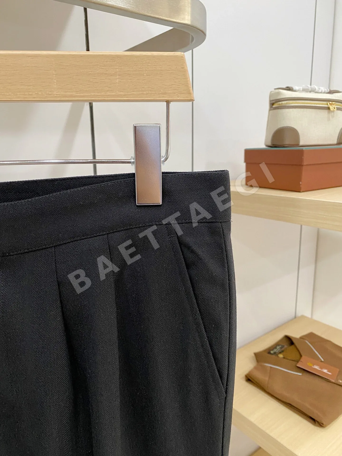 로로피아나 남성 바지 상세 이미지 4