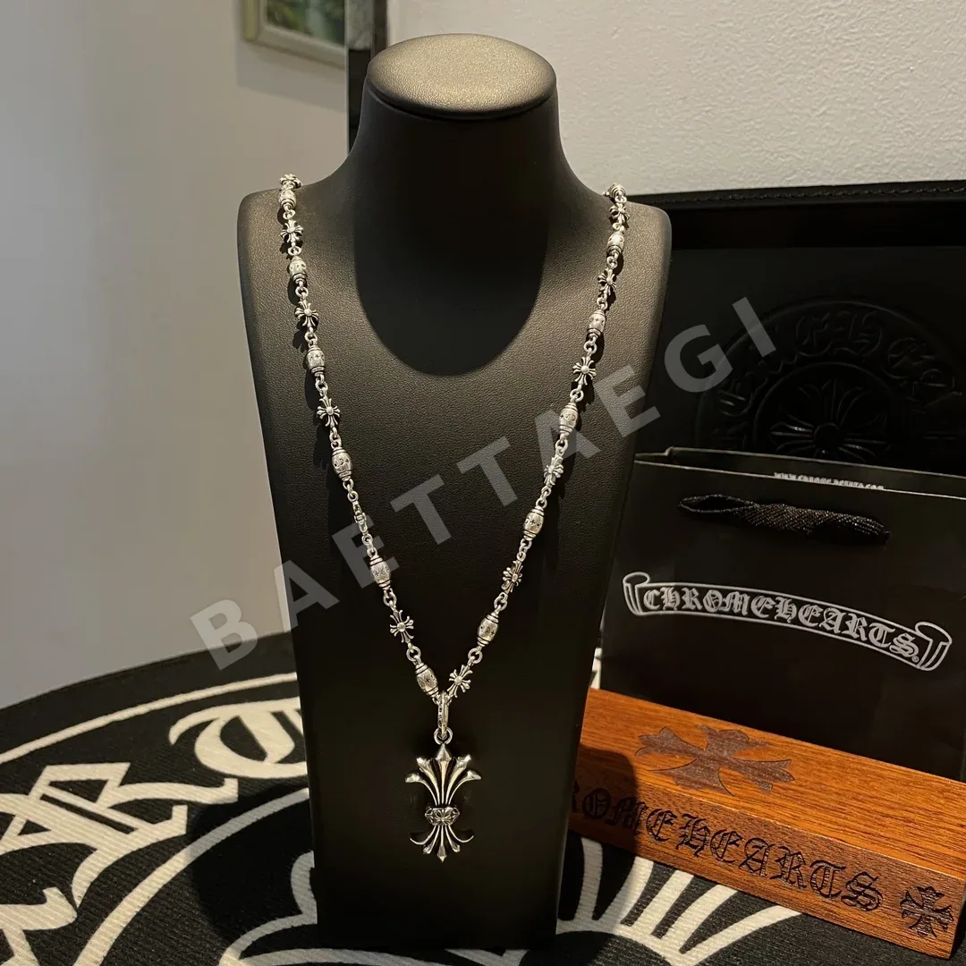 크롬하츠 크로스 플라워 볼 펜던트 목걸이 62950