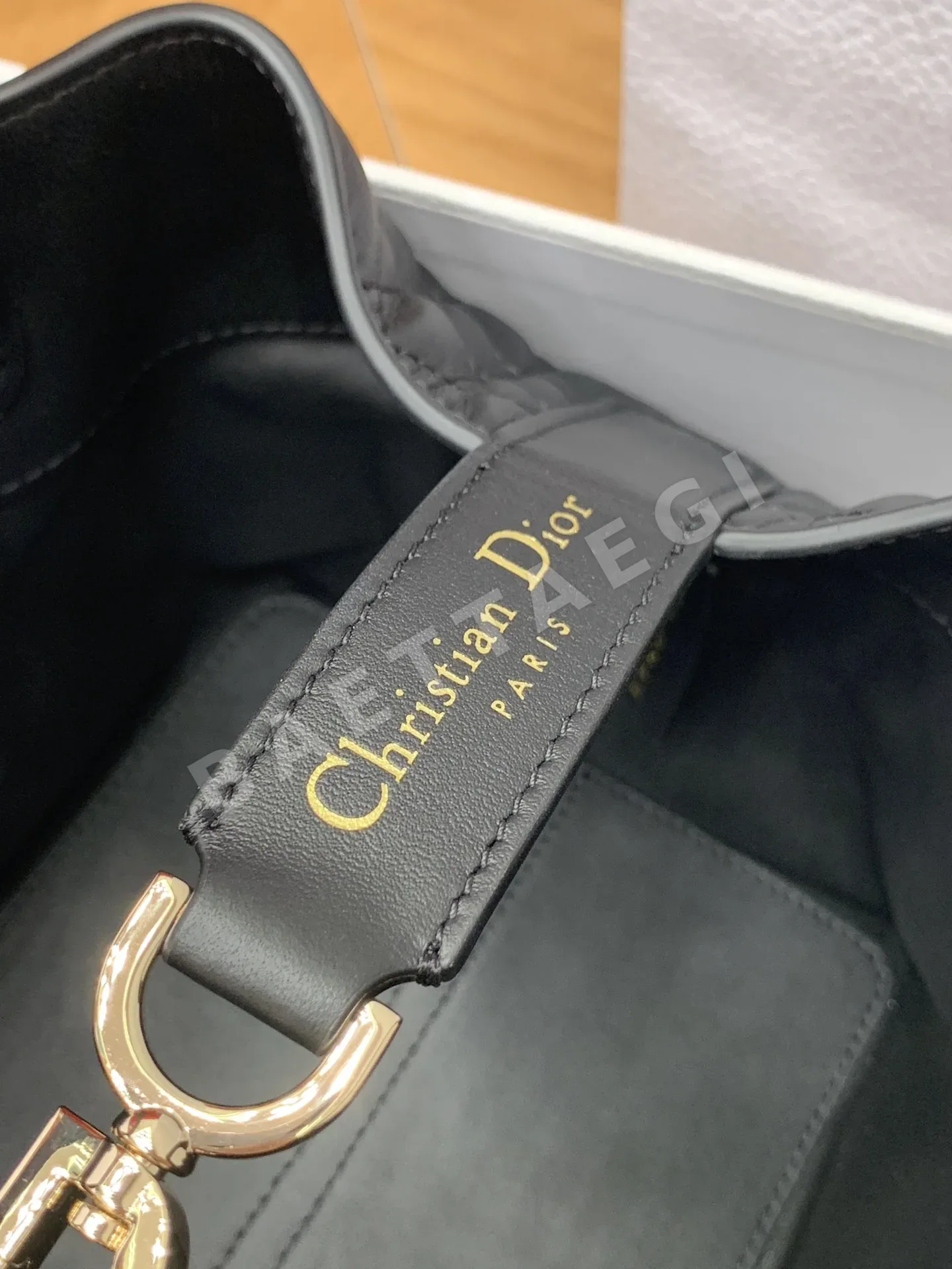 디올 뚜주흐 스몰 가방 상세 이미지 6