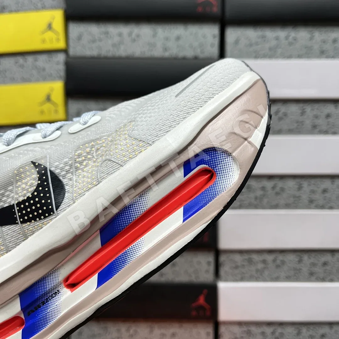 나이키 [CG] 보메로 프리미엄 HQ2050-308 201986 Nike Vomero Premium 상세 이미지 3