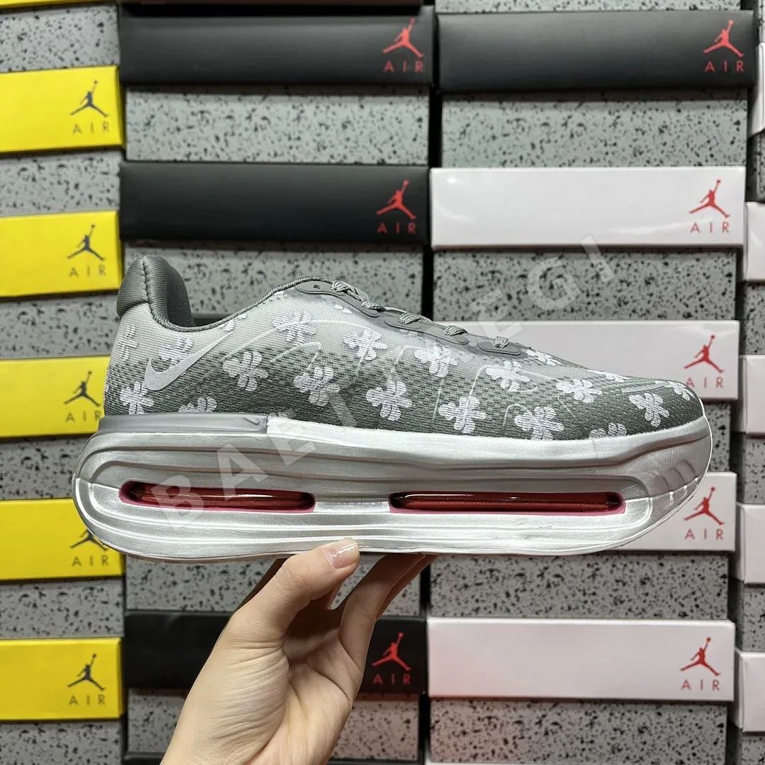 나이키 [CG] 보메로 프리미엄 IO0028-001 201997 Nike Vomero Premium 상세 이미지 2