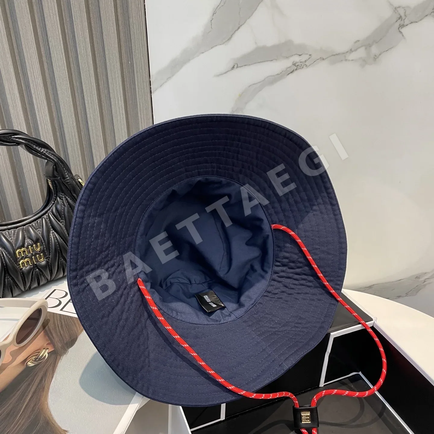 미우미우 버킷 햇 모자 상세 이미지 4