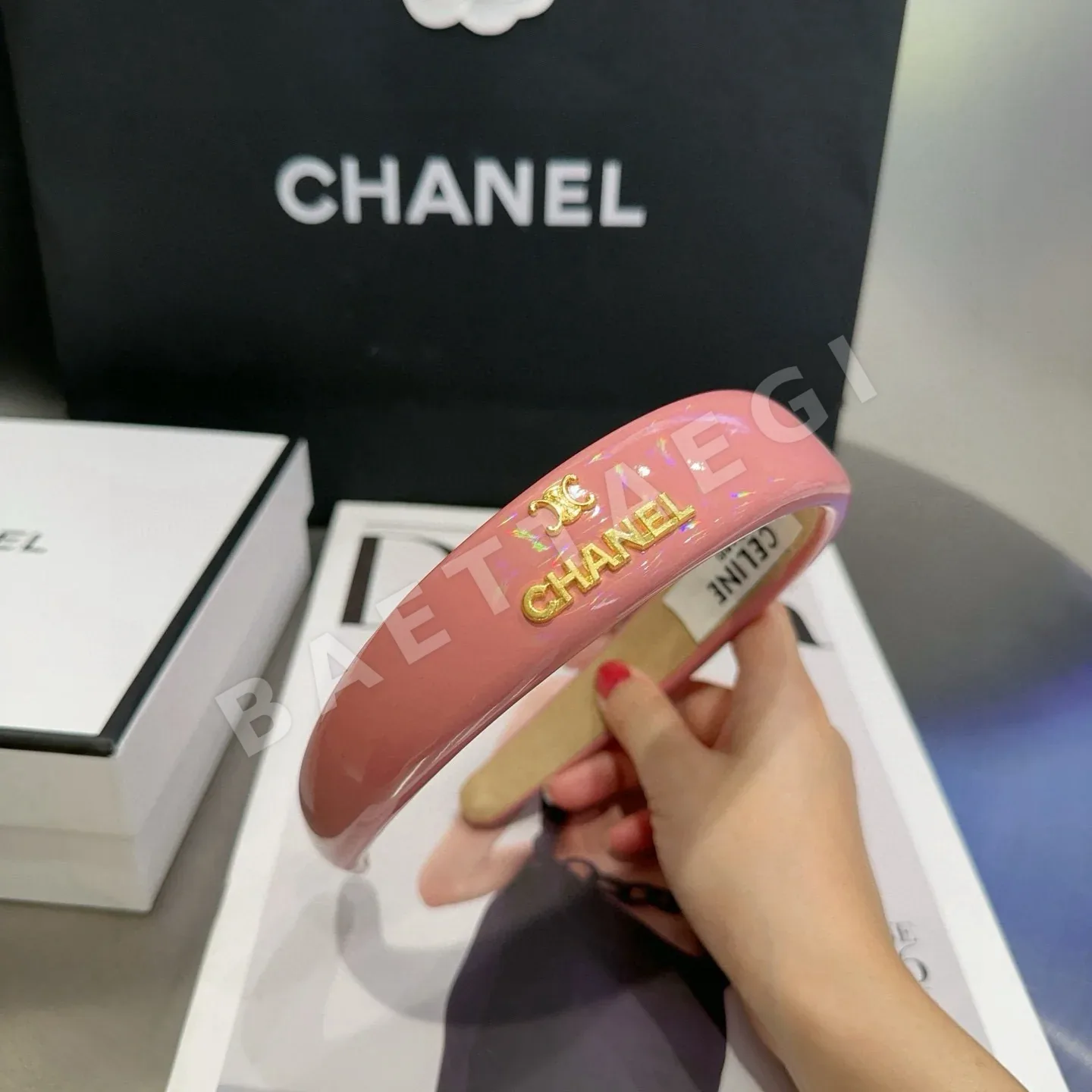 셀린느 개선문 모티프 가죽 헤어밴드 상세 이미지 3