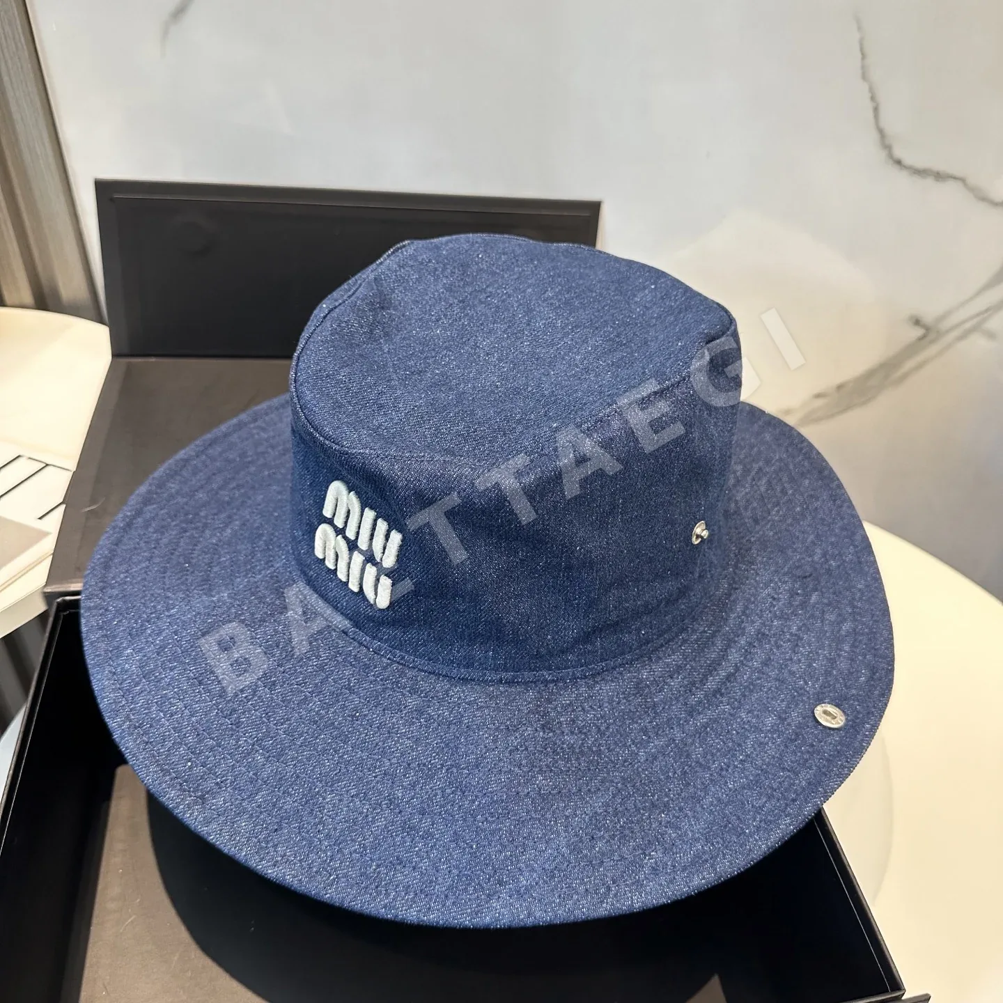 미우미우 버킷 햇 모자 상세 이미지 5