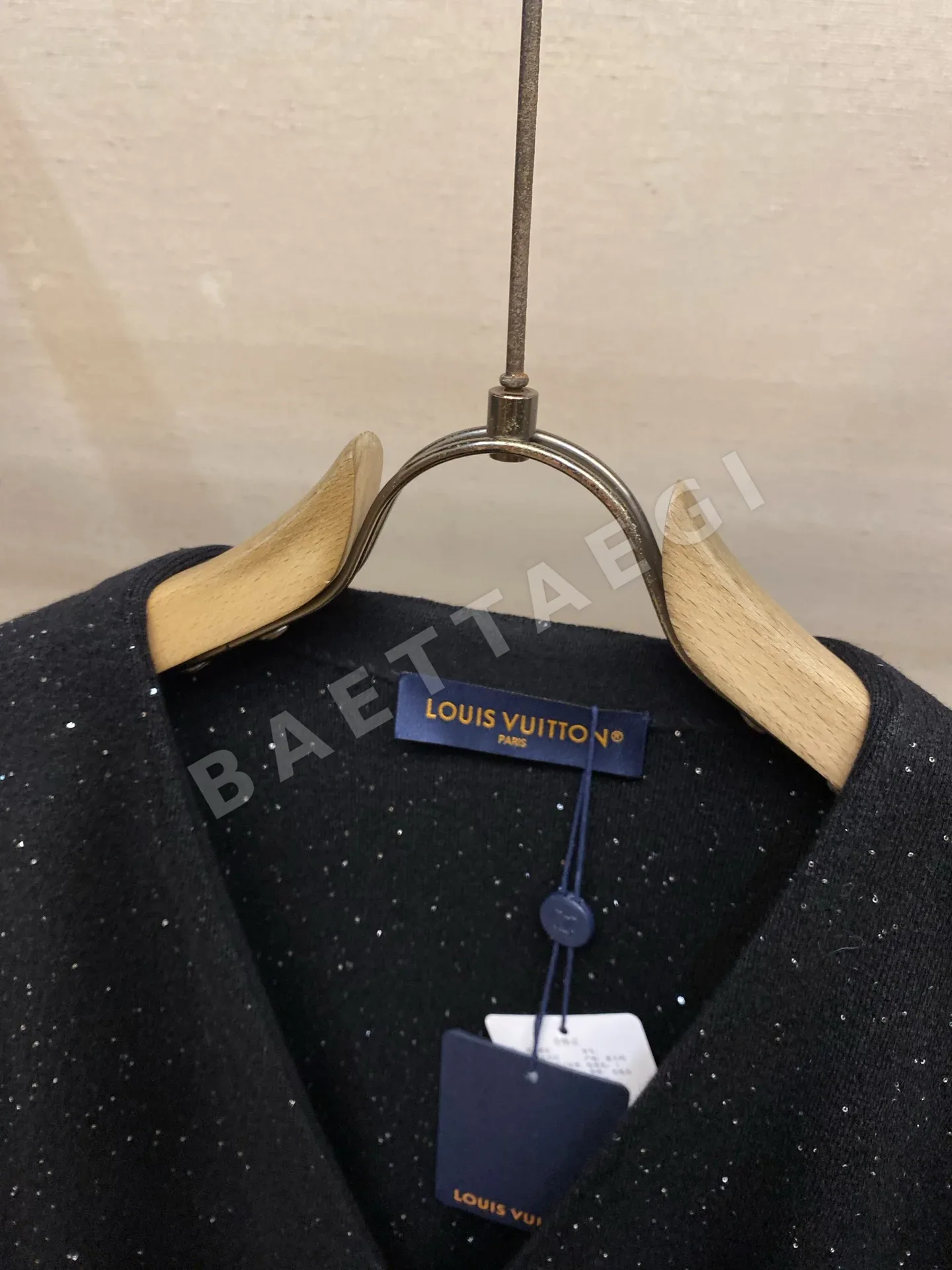 루이비통 스팽글 V넥 니트 가디건 상세 이미지 3