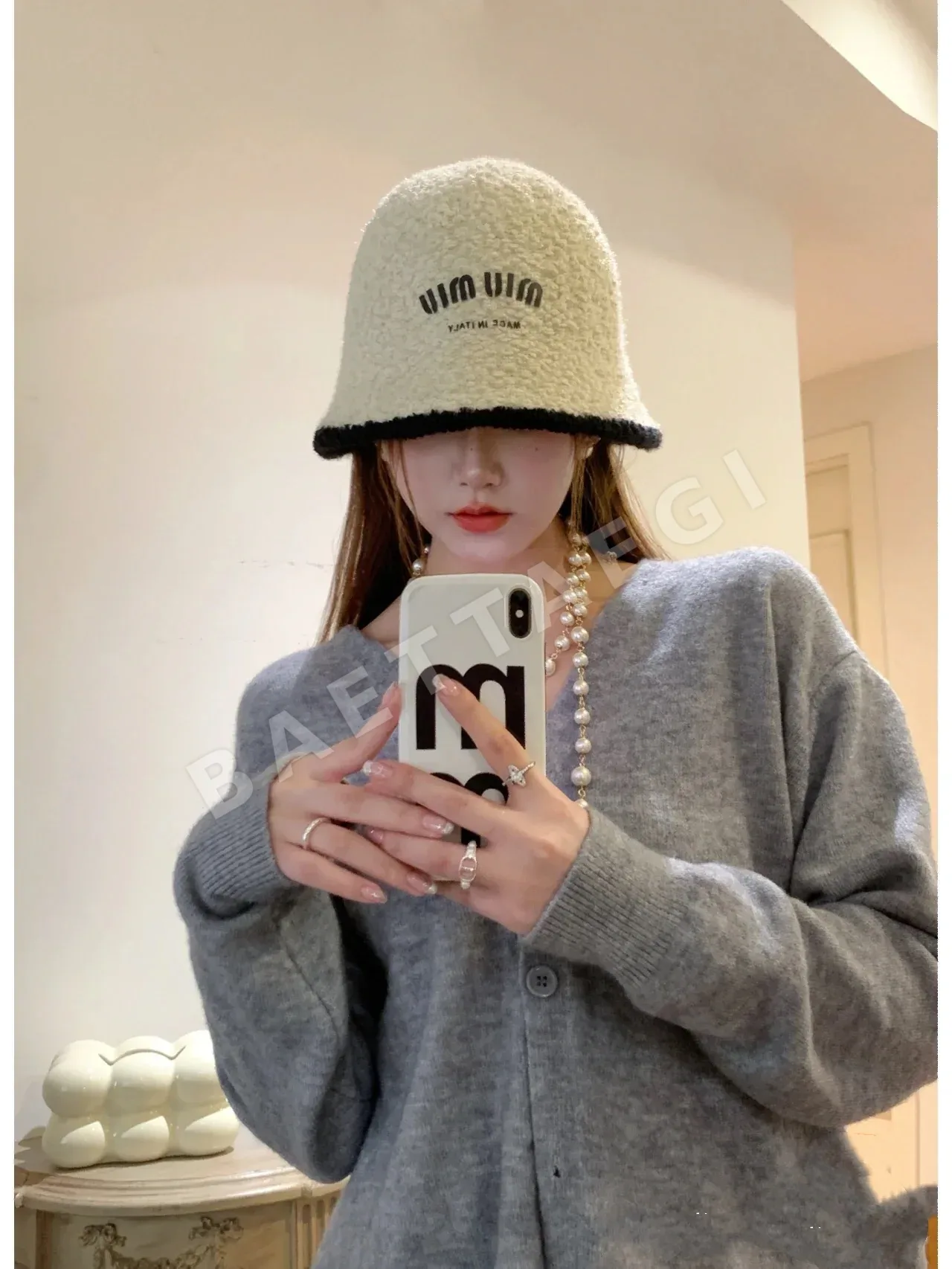 미우미우 모자 81156 Miu Miu Cap 상세 이미지 4
