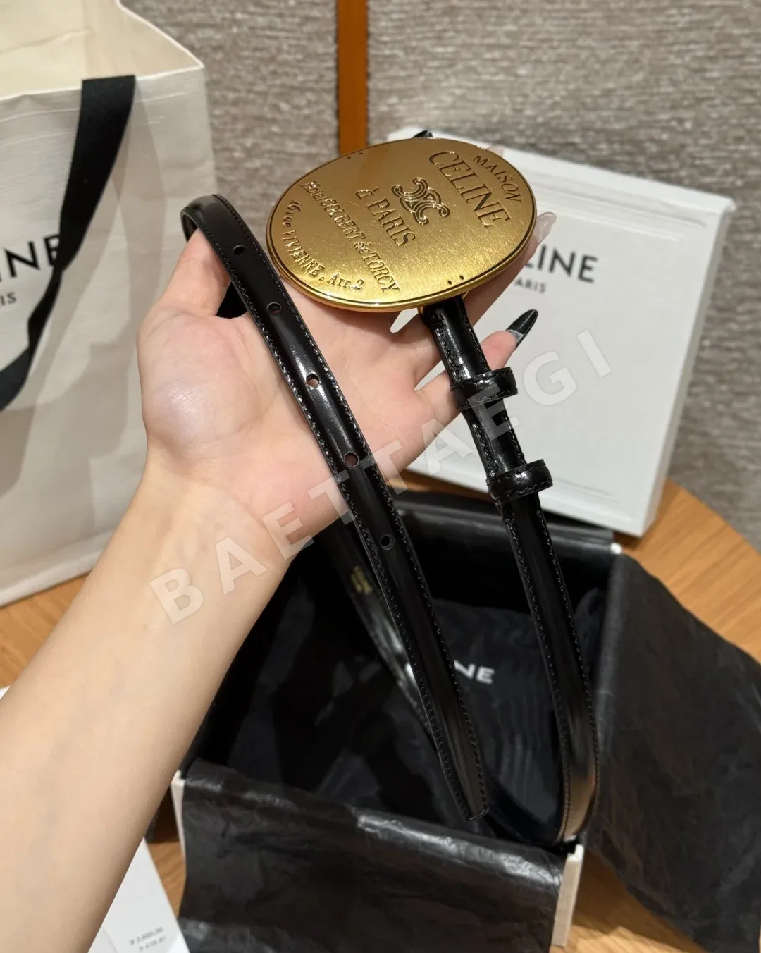 셀린느 메종 13mm 라펠 버클 가죽 벨트 상세 이미지 9