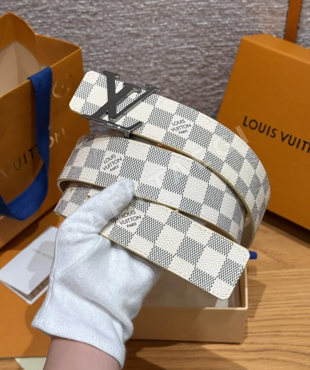 루이비통 LV 이니셜 40mm 리버서블 벨트 상세 이미지 2