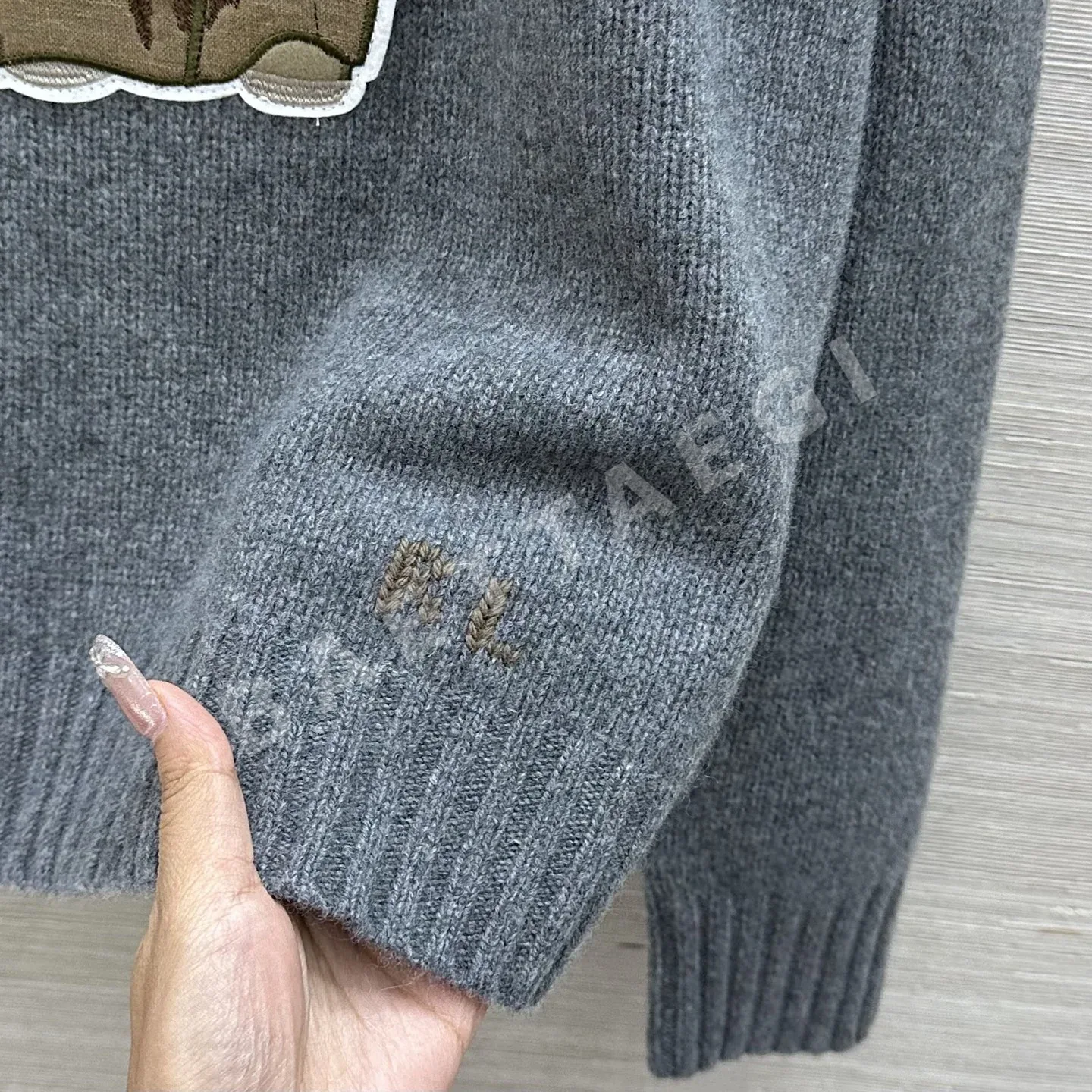 폴로 울 캐시미어 혼방 곰 자수 여성 니트 상세 이미지 7