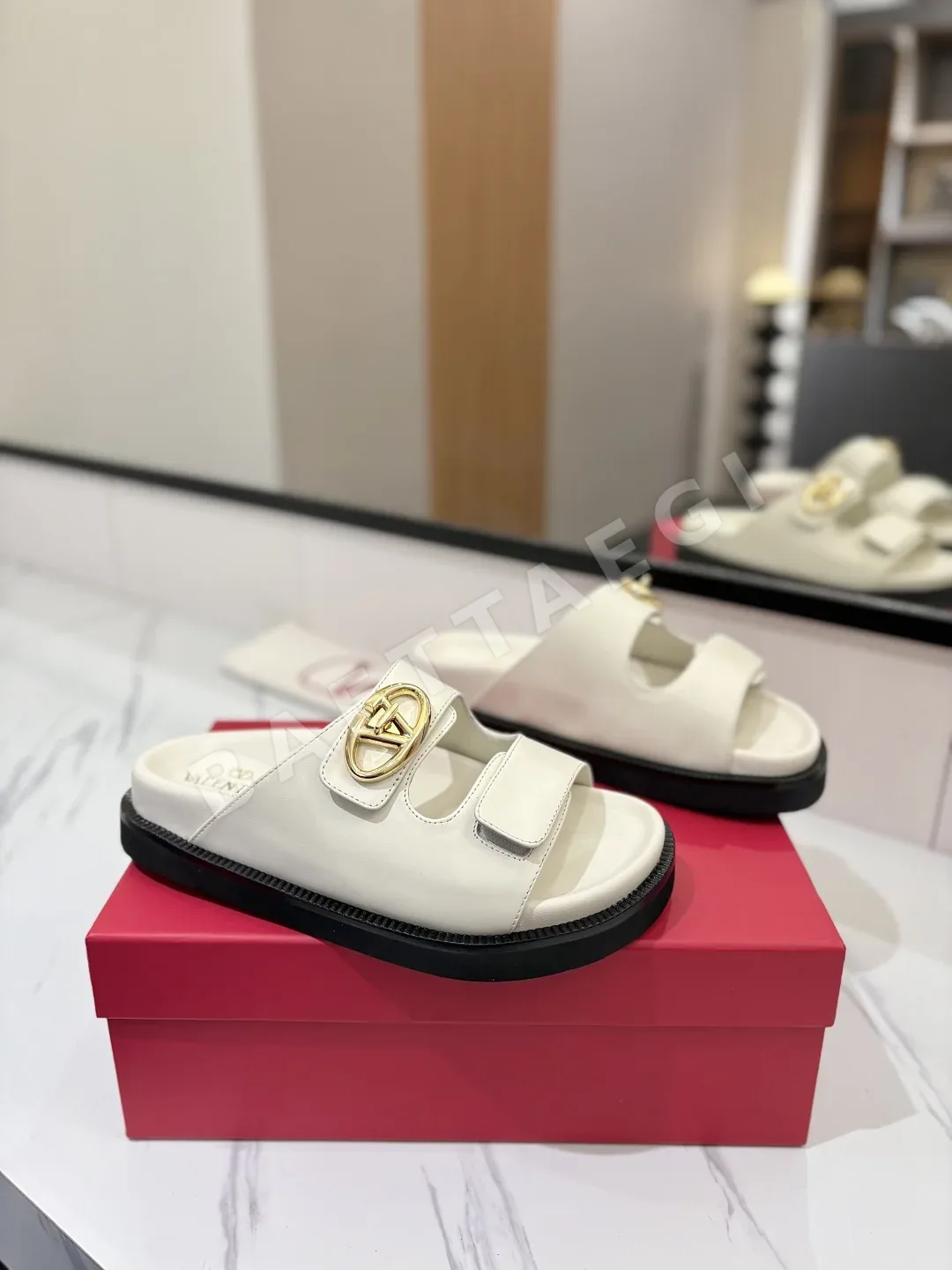 발렌티노 신발 24702