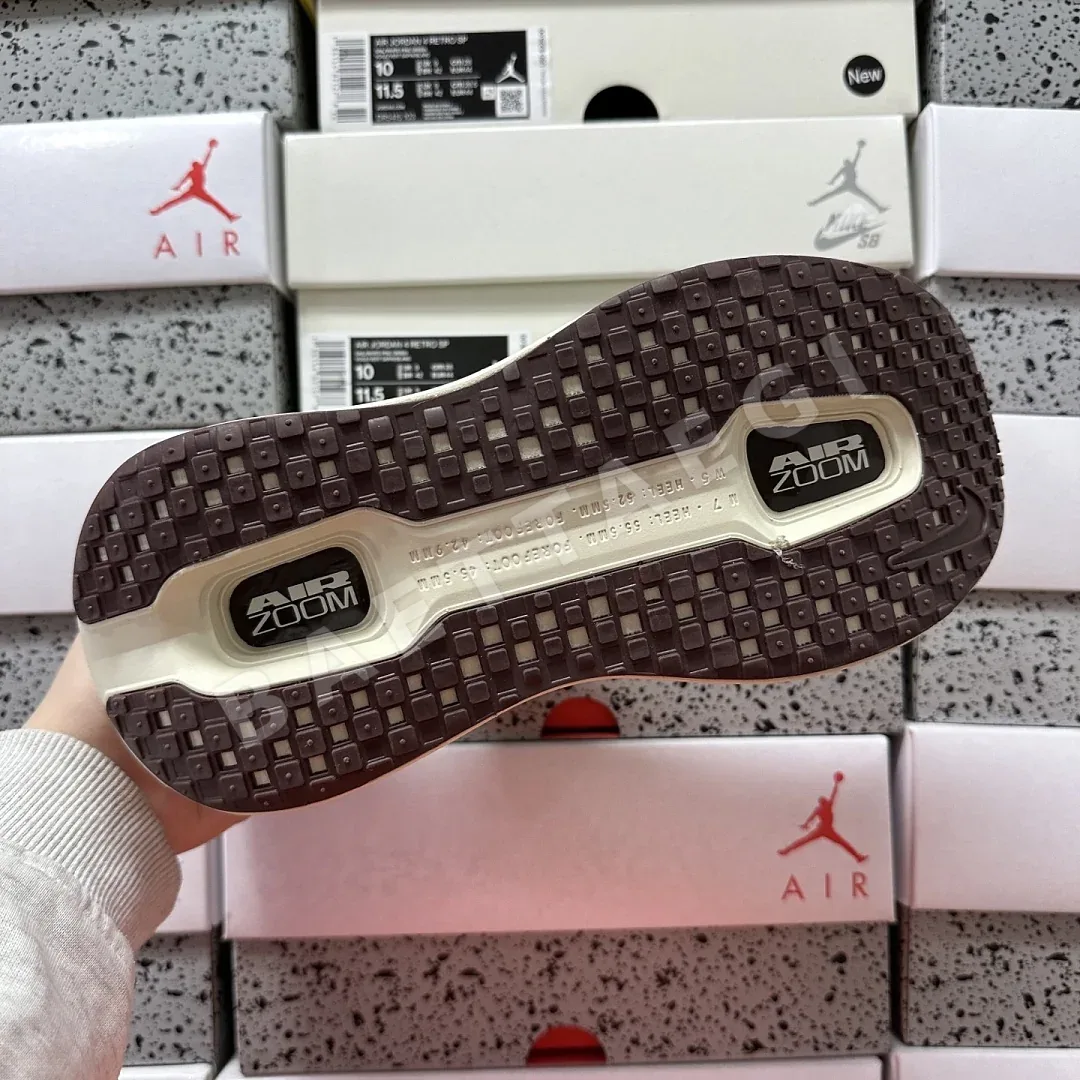 나이키 [5A] 보메로 프리미엄 아이보리 HQ2050-700 201634 Nike Vomero Premium 상세 이미지 5