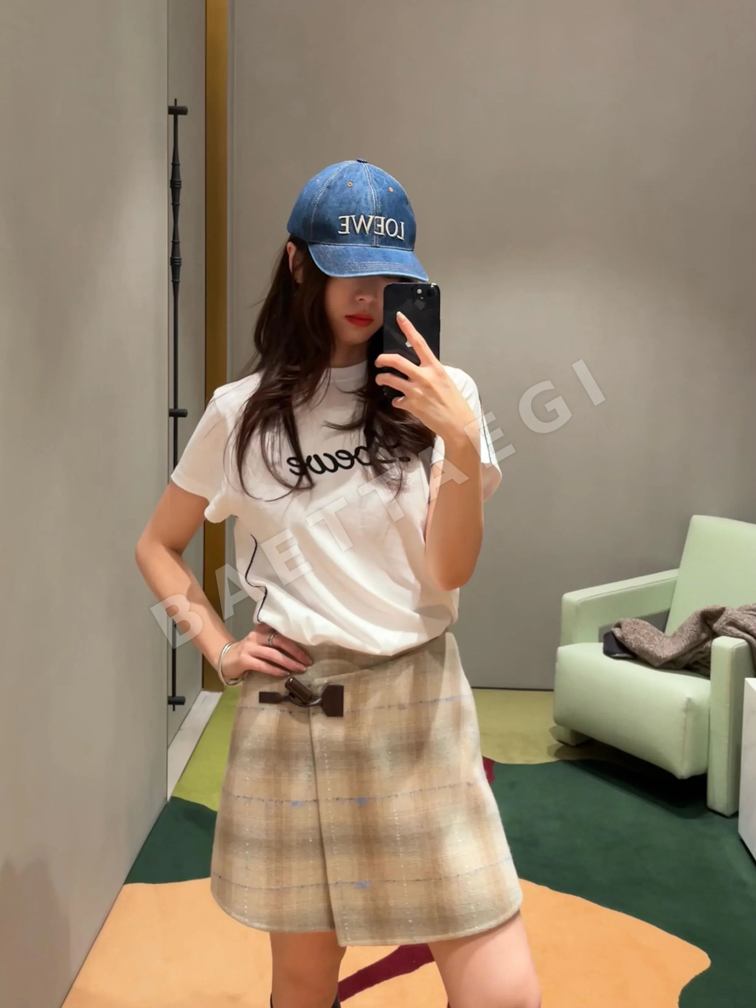 로에베 레터 로고 입체감 반팔 티셔츠 상세 이미지 7
