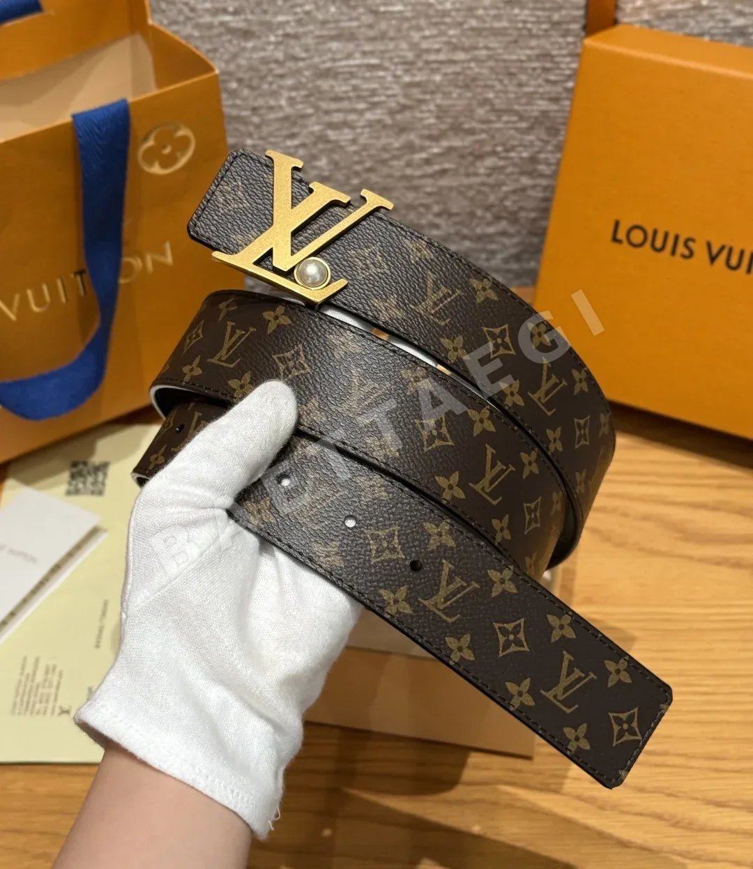 루이비통 LV 이니셜 펄 40mm 리버시블 벨트 상세 이미지 2