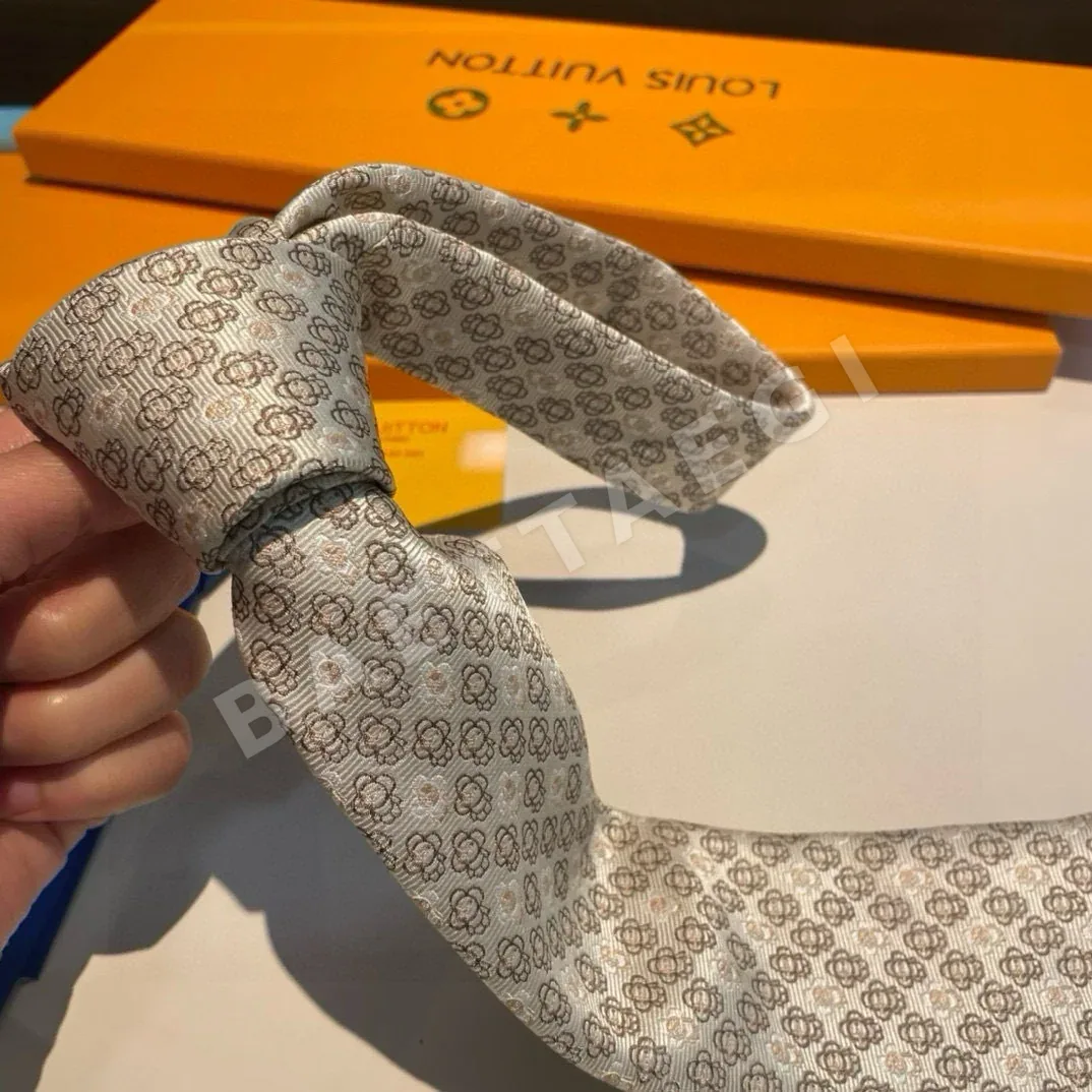 루이비통 넥타이 90012 Louis Vuitton Accessories 상세 이미지 16